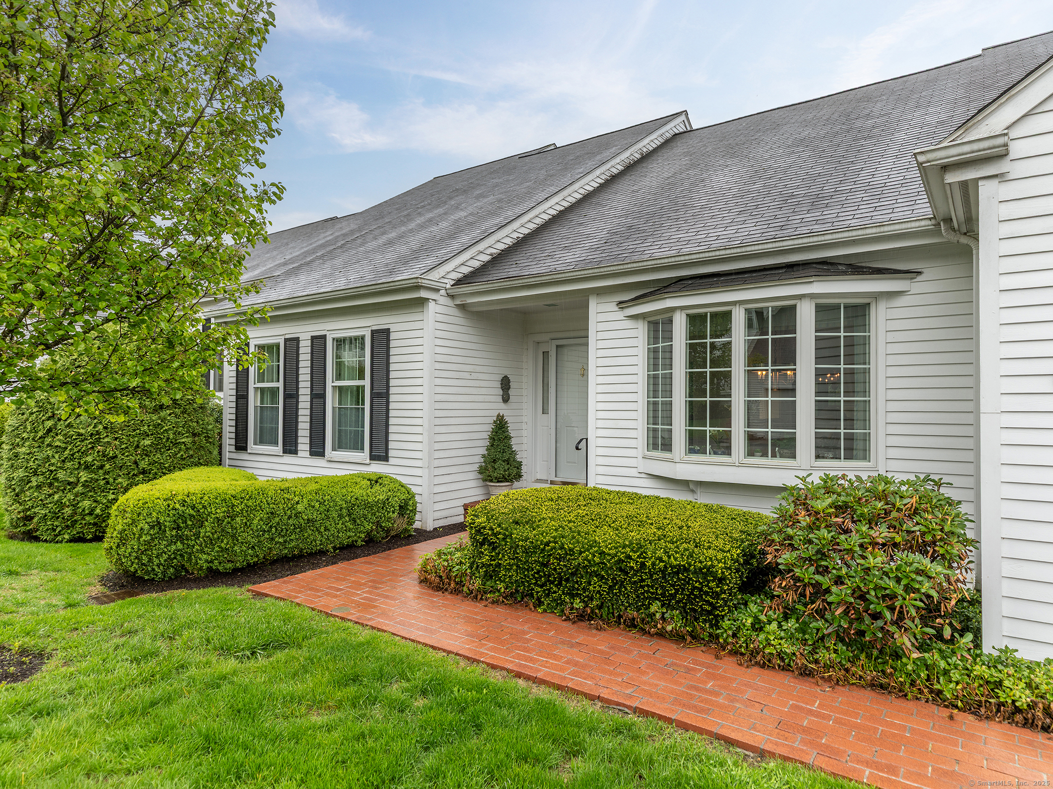 8 Dickinson Court Litchfield CT