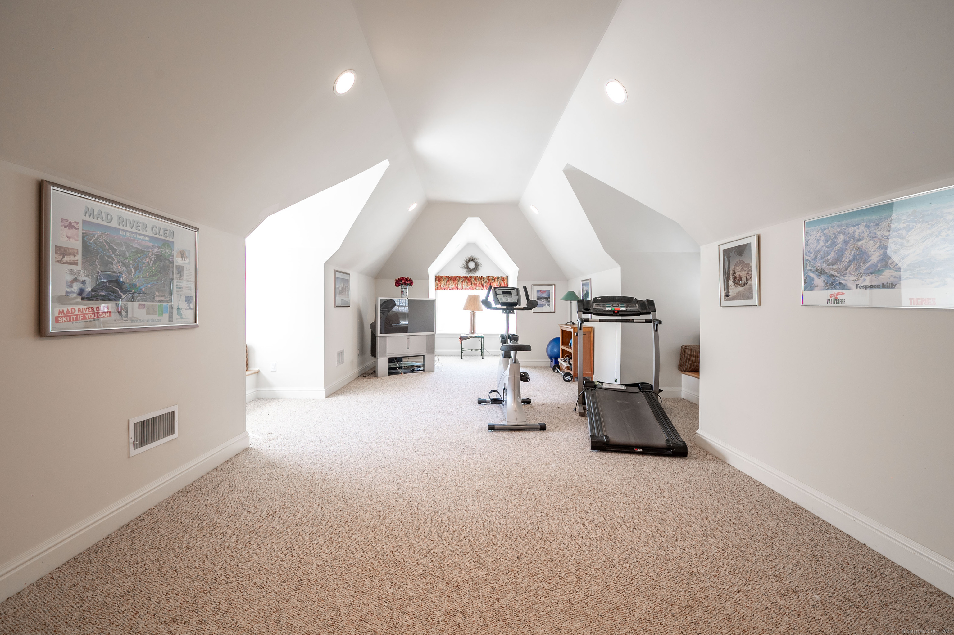 14 Dillman, Ridgefield, Connecticut 06877
