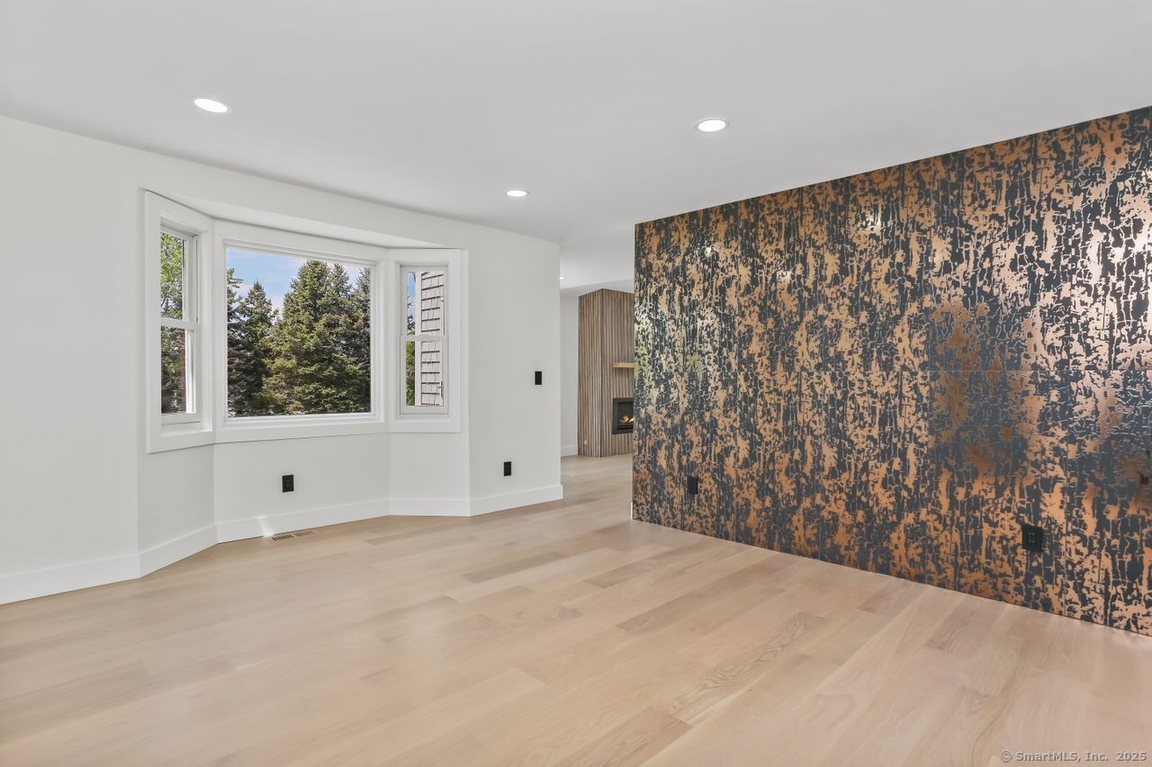 32 Pine Hill, Norwalk, Connecticut 06855