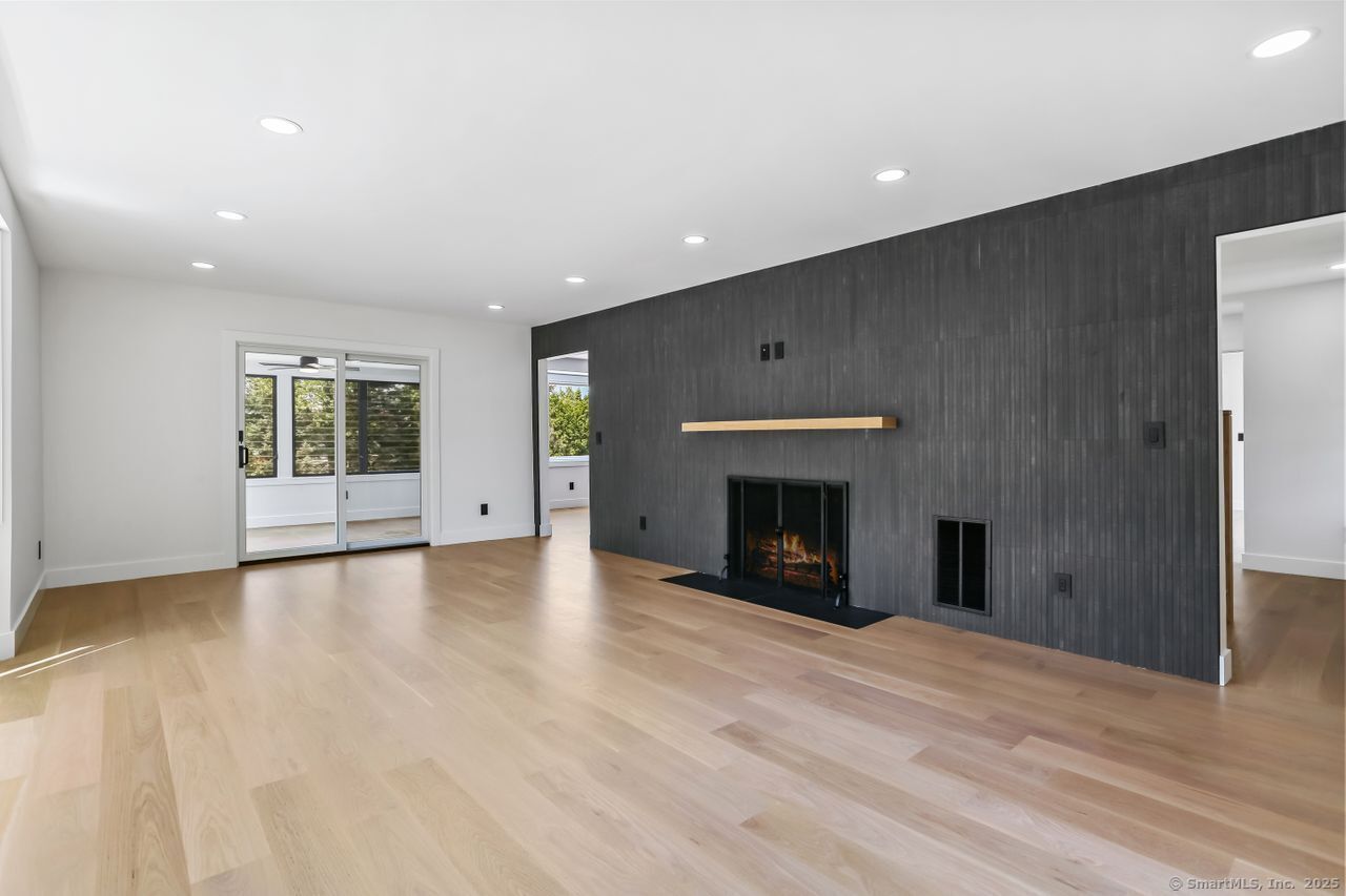 32 Pine Hill, Norwalk, Connecticut 06855