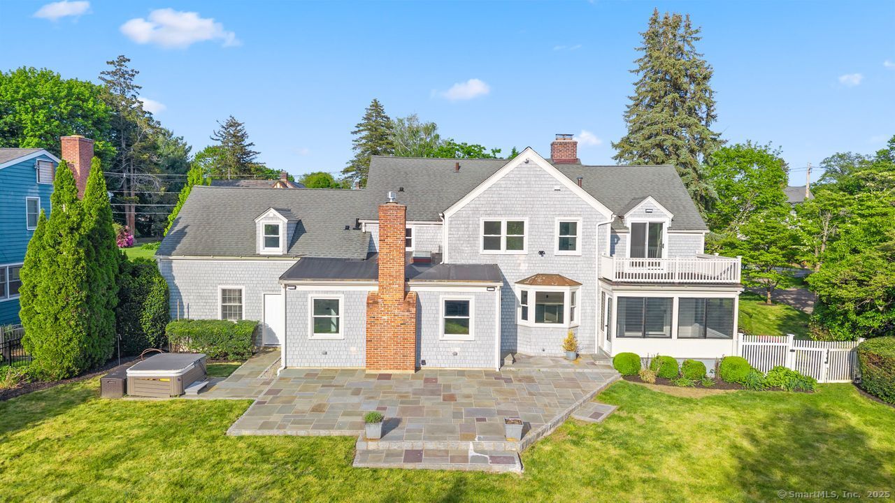 32 Pine Hill, Norwalk, Connecticut 06855