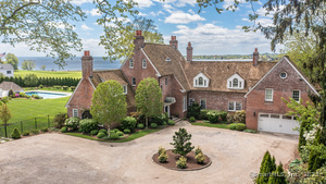 Homes for sale in Fairfield, CT | 828 Sasco Hill Rd, Fairfield, CT 06824 | MLS# 24090854