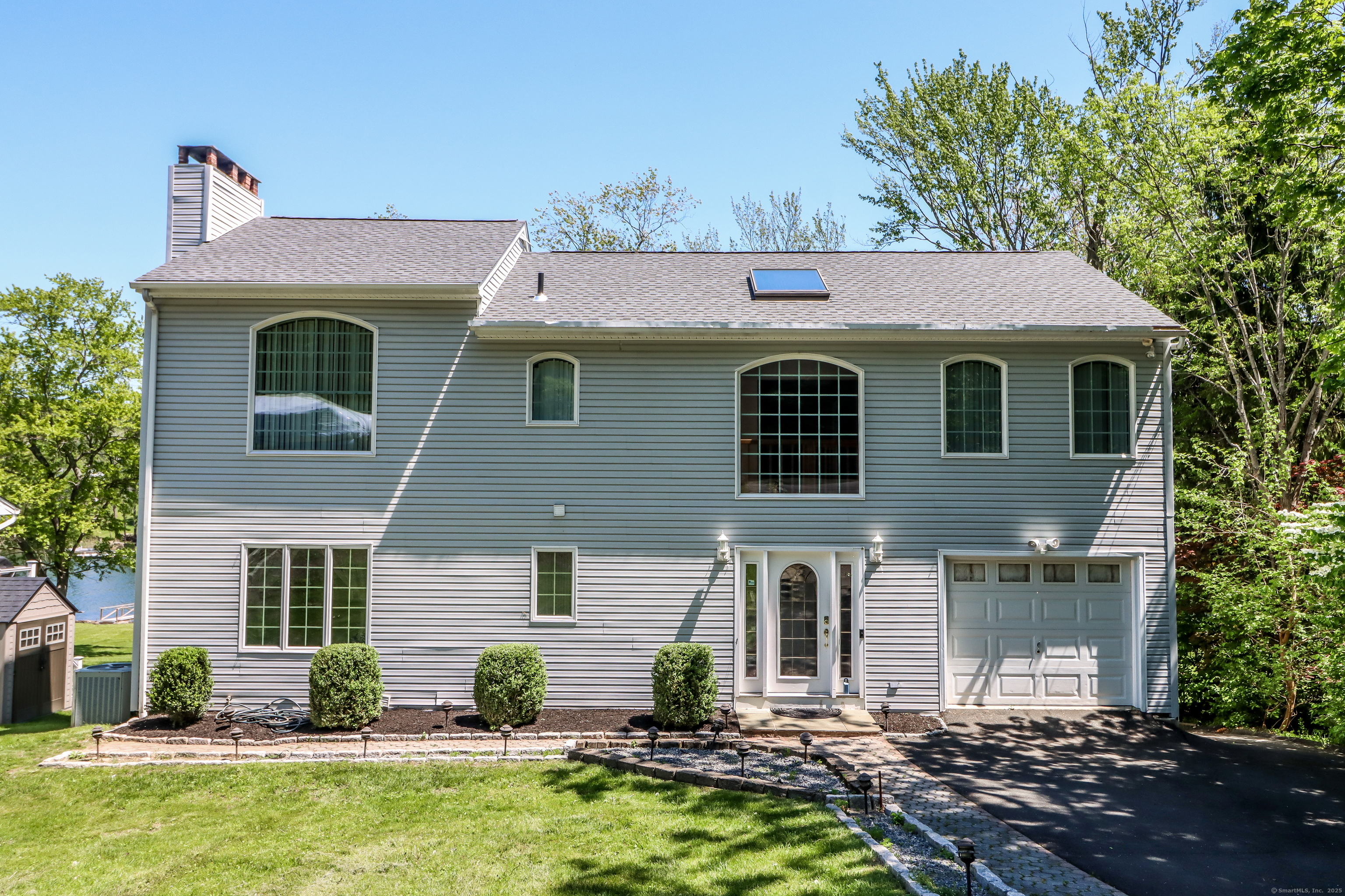 38 Lake Shore, Brookfield, Connecticut 06804