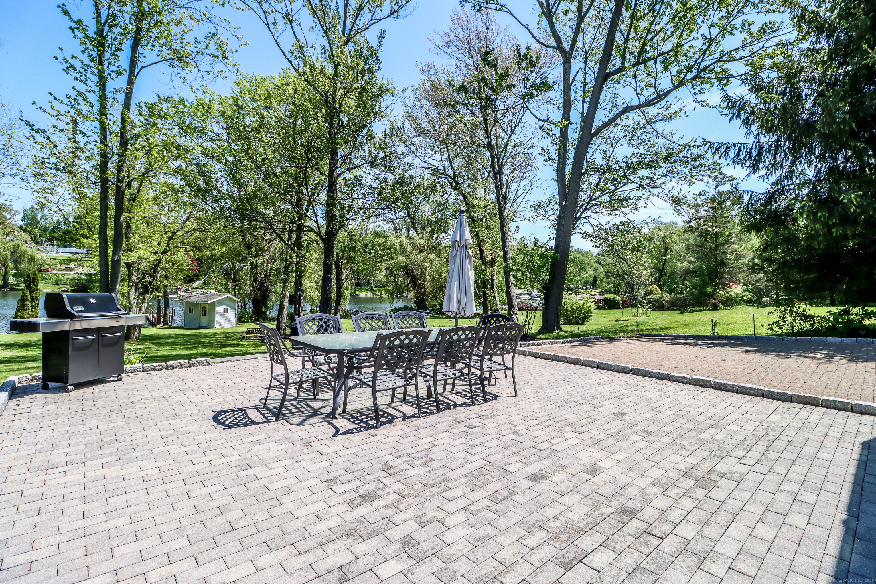 38 Lake Shore, Brookfield, Connecticut 06804