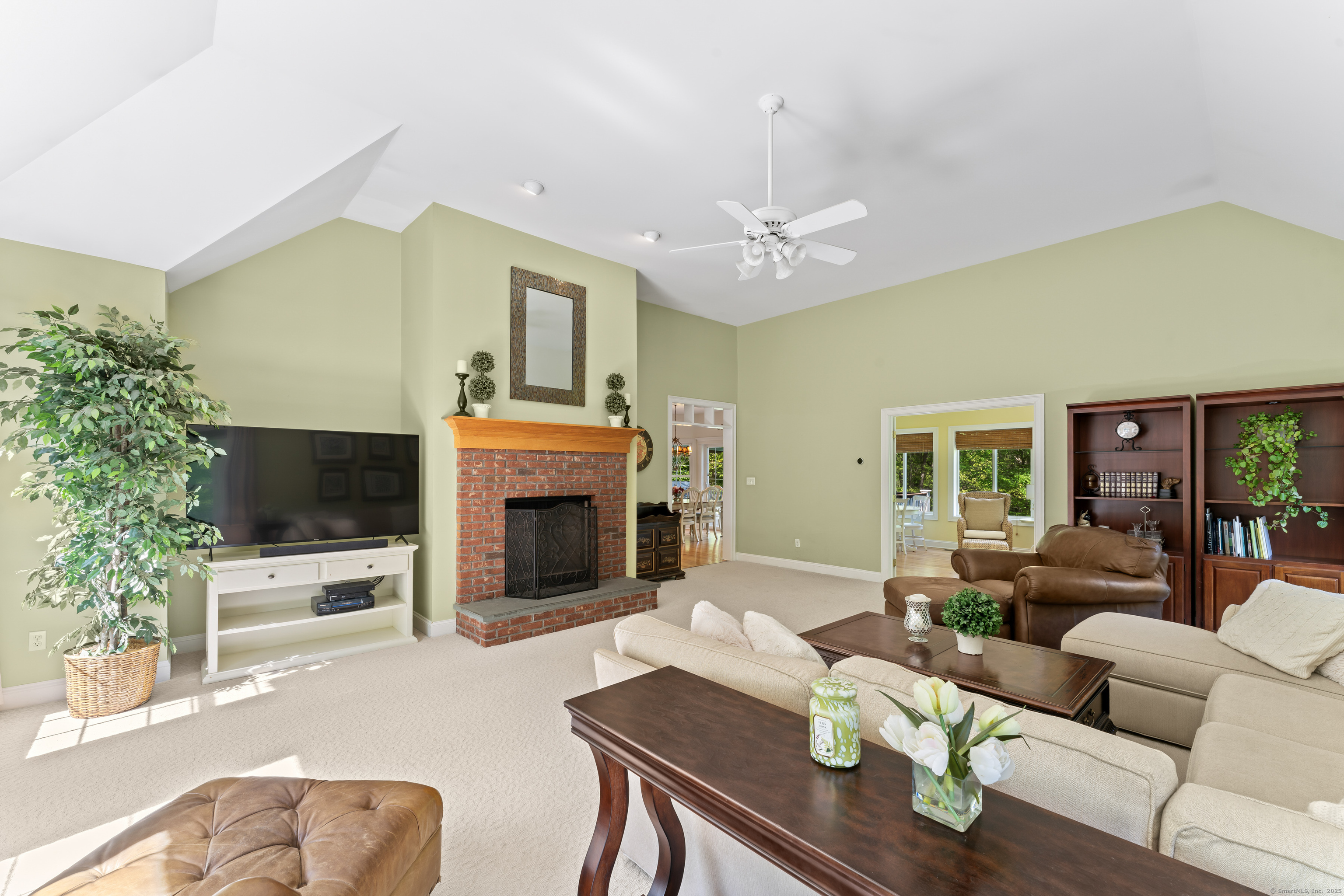 50 Marlin, Newtown, Connecticut 06482