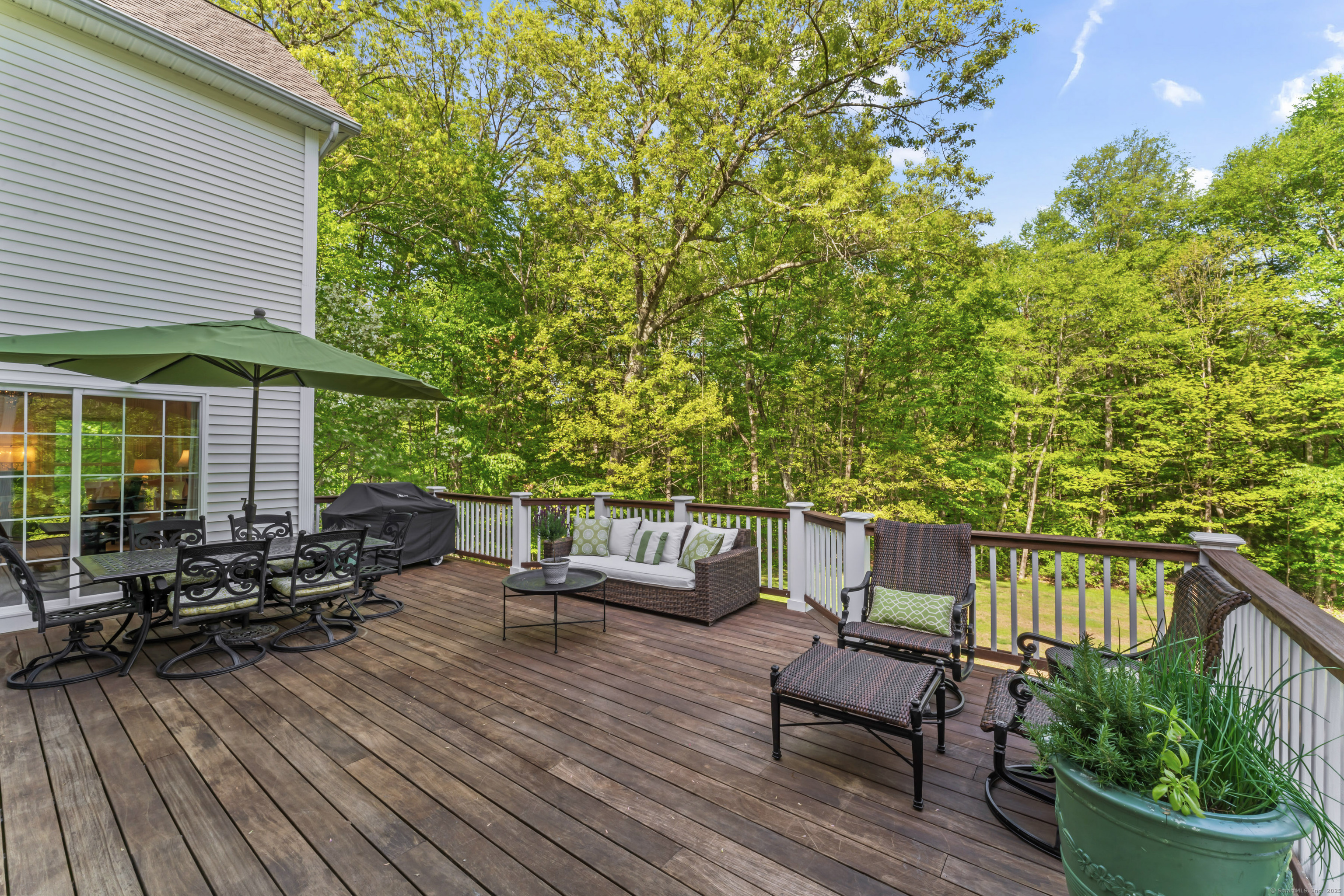 50 Marlin, Newtown, Connecticut 06482