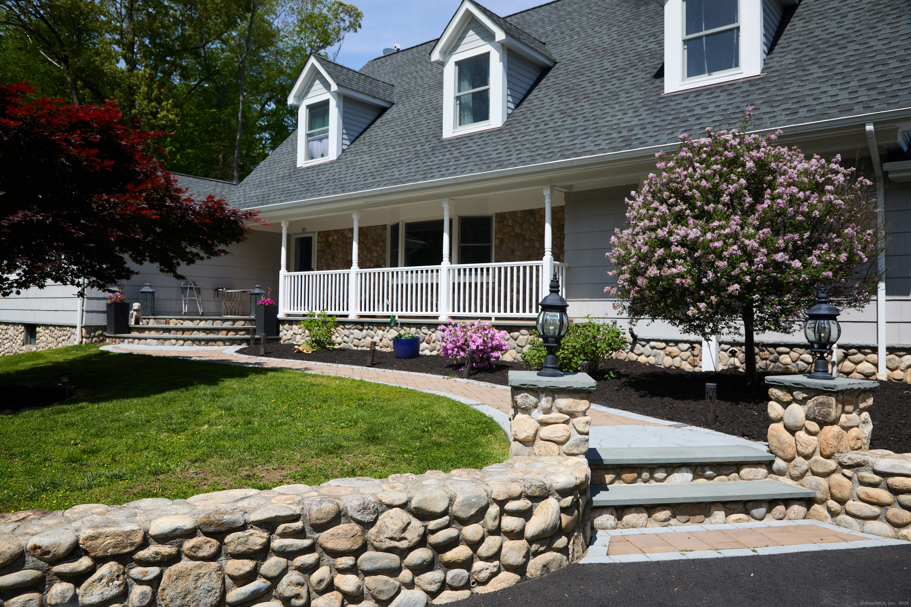 17 Grays Farm, Weston, Connecticut 06883