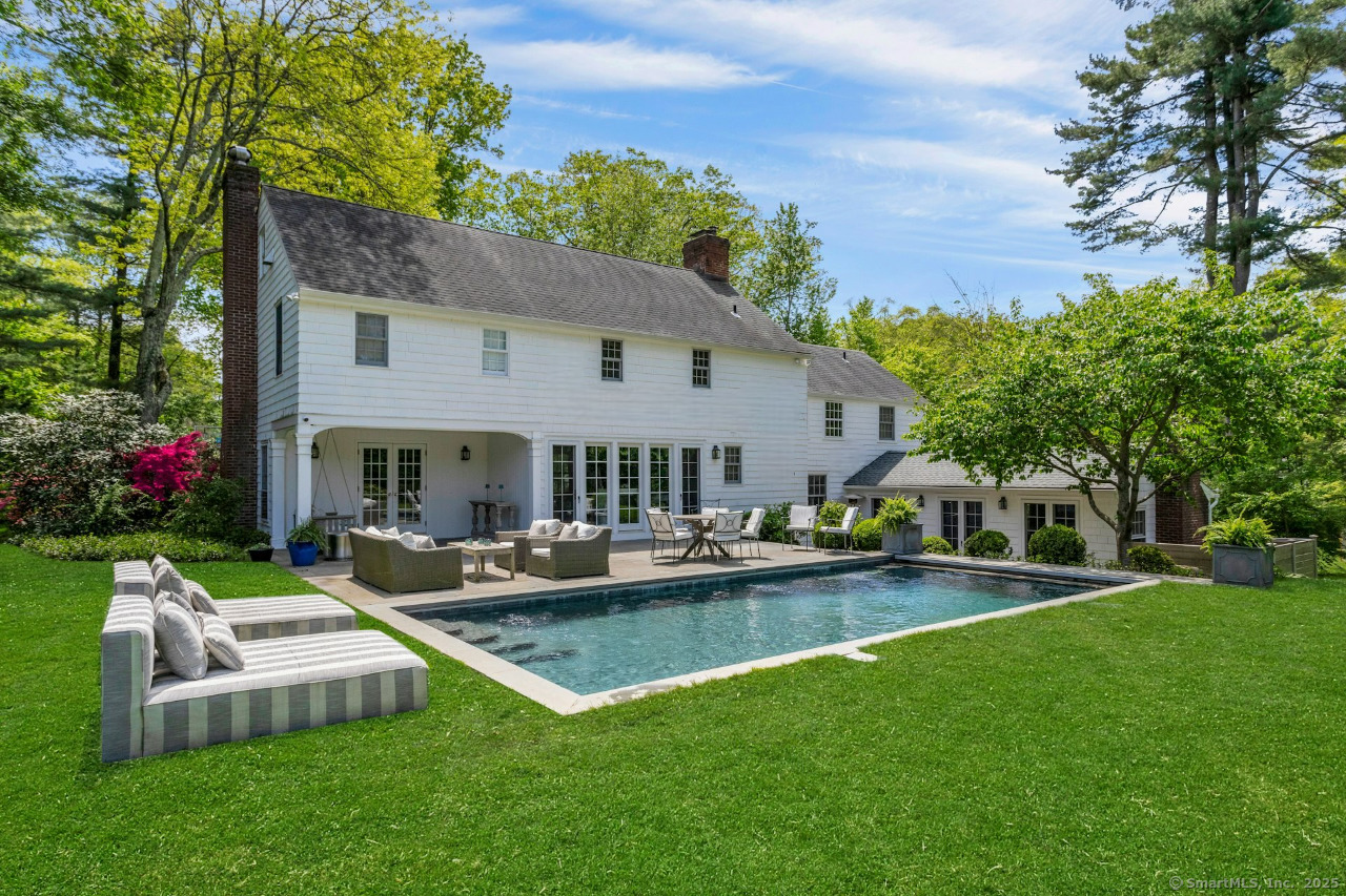 39 Deepwood, Darien, Connecticut 06820