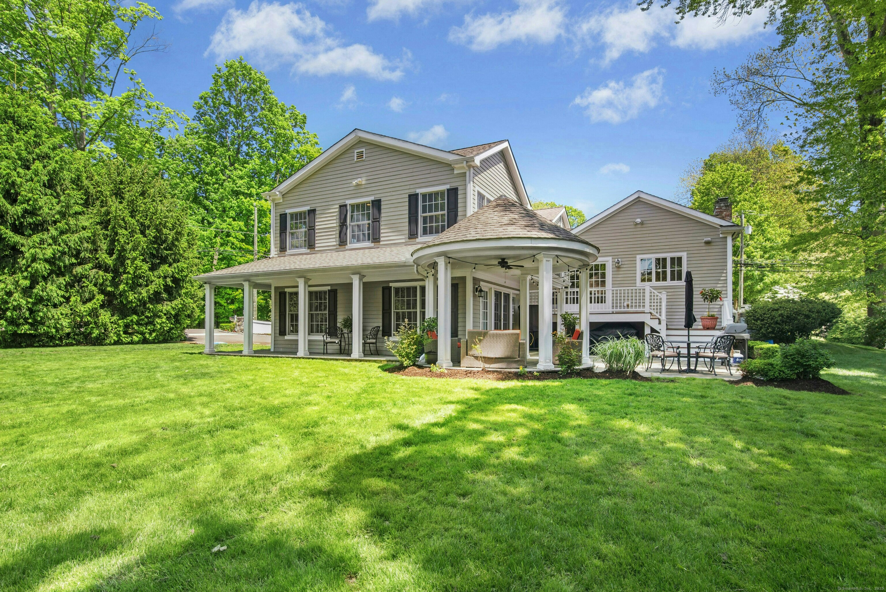 2 Knollwood, Darien, Connecticut 06820
