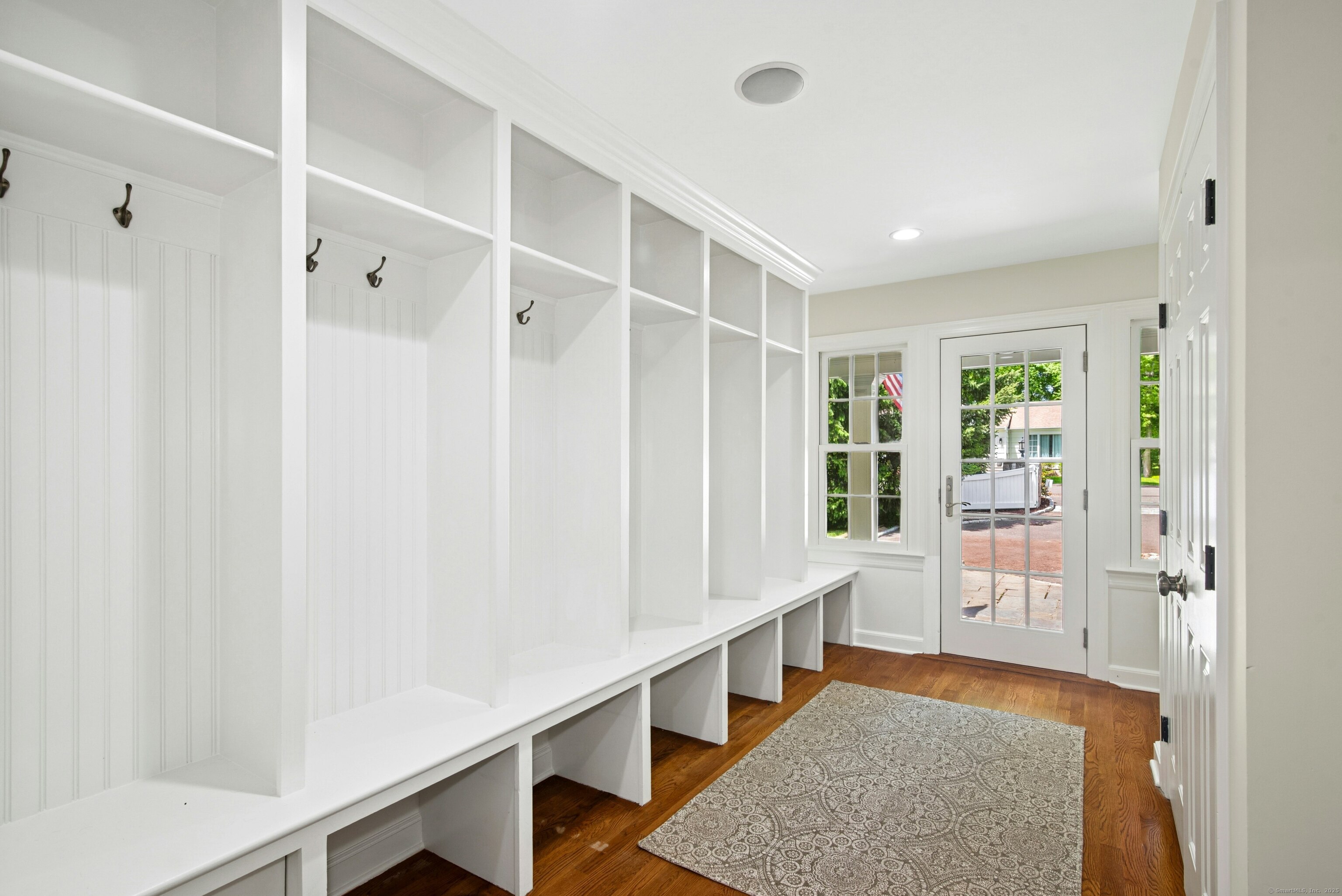 2 Knollwood, Darien, Connecticut 06820