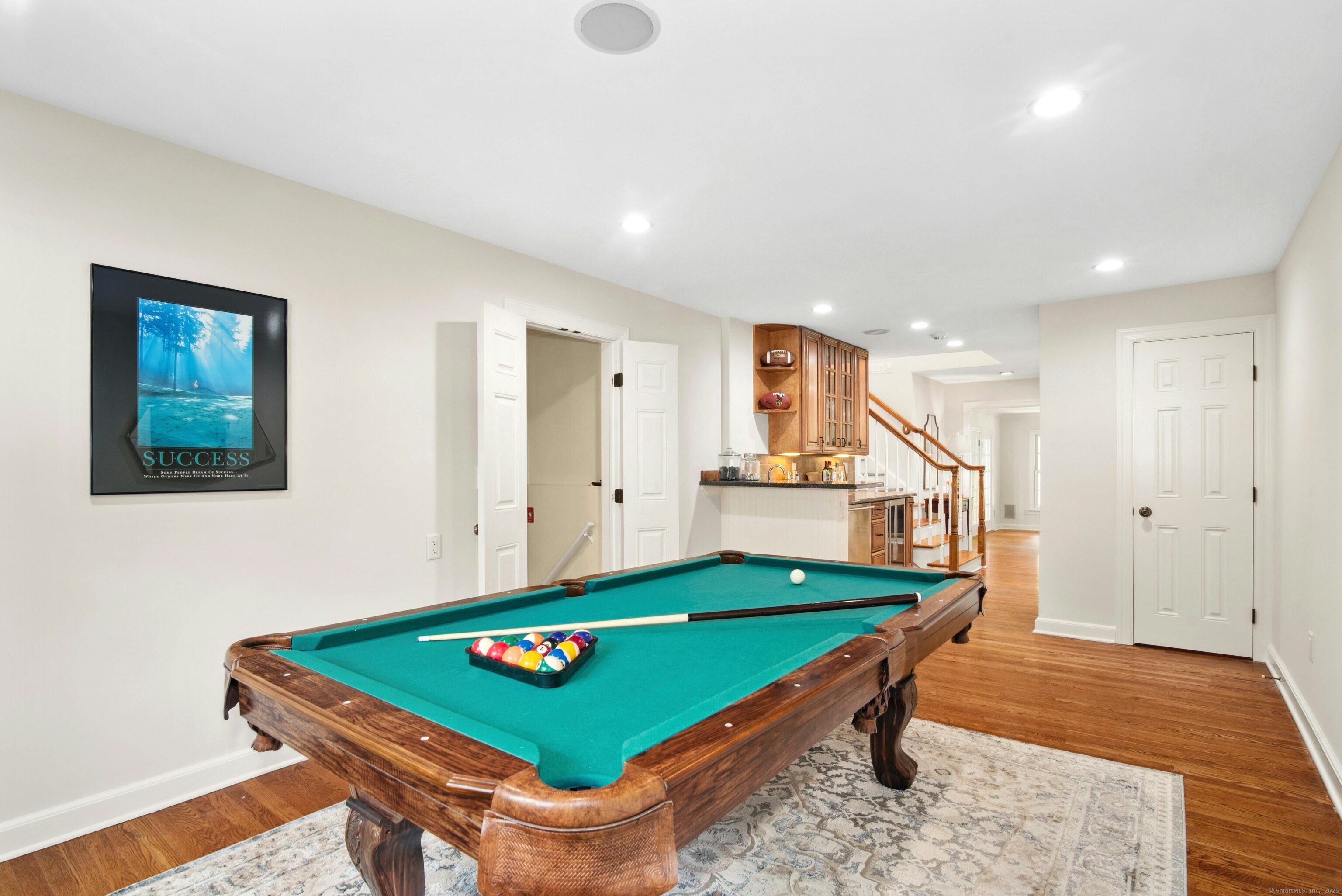 2 Knollwood, Darien, Connecticut 06820