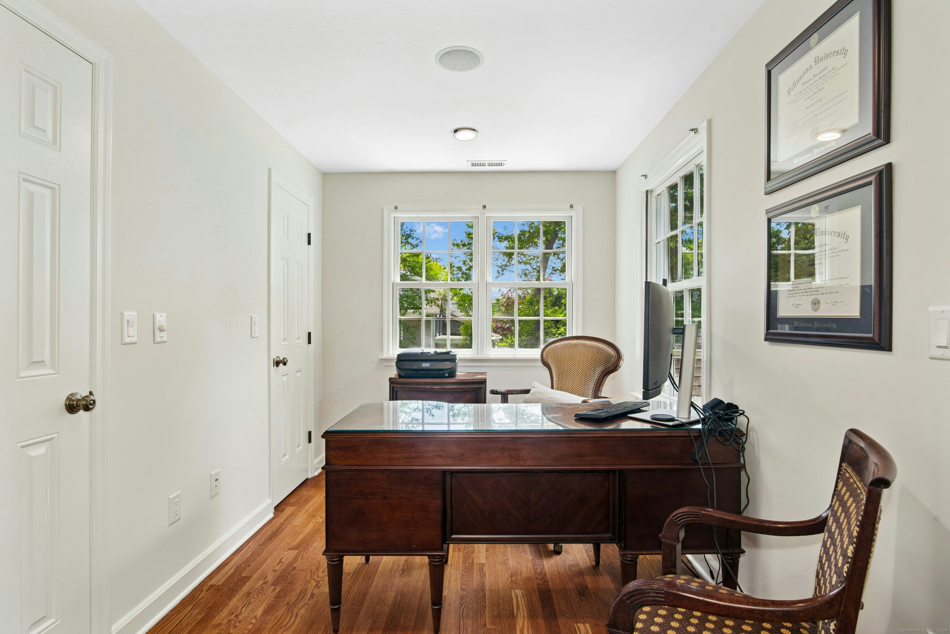 2 Knollwood, Darien, Connecticut 06820