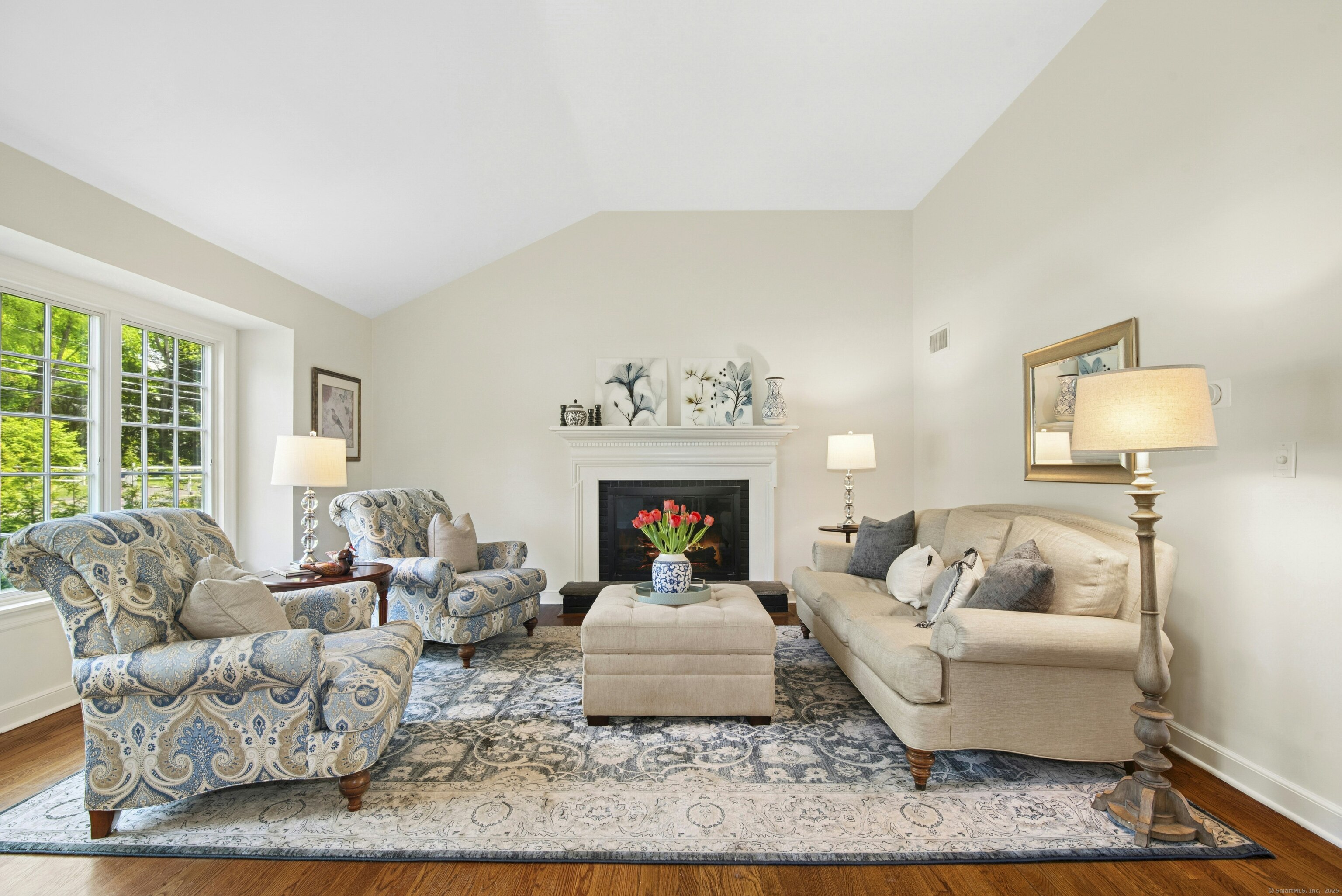 2 Knollwood, Darien, Connecticut 06820