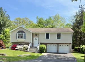 5 Amherst Place