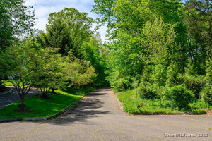 Homes for sale in Weston, CT | 4 Quail Rdg, Weston, CT 06883 | MLS# 24096020