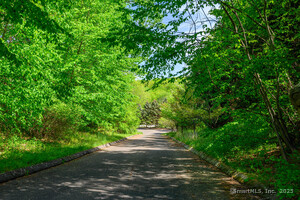 Homes for sale in Weston, CT | 4 Quail Rdg, Weston, CT 06883 | MLS# 24096020