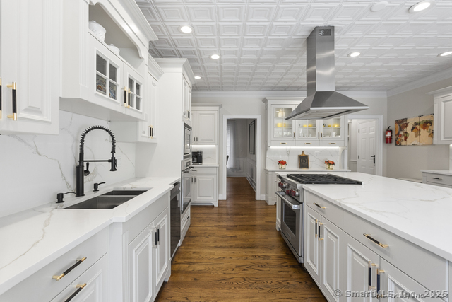 122 Mirey Dam, Middlebury, Connecticut 06762