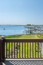 Homes for sale in Groton, CT | 49 Bayberry Ln, Groton, CT 06340 | MLS# 24094706