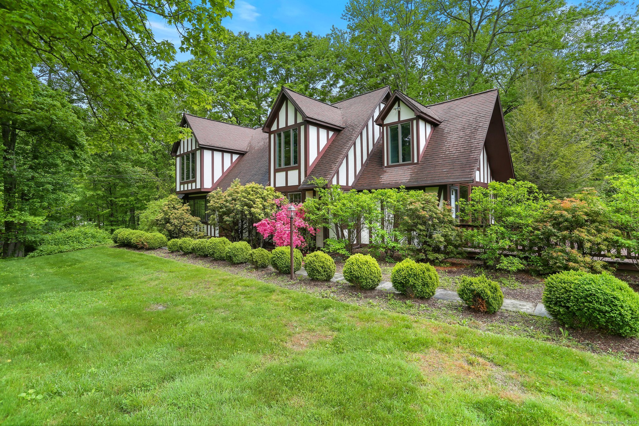 2 Kramer Lane Weston CT