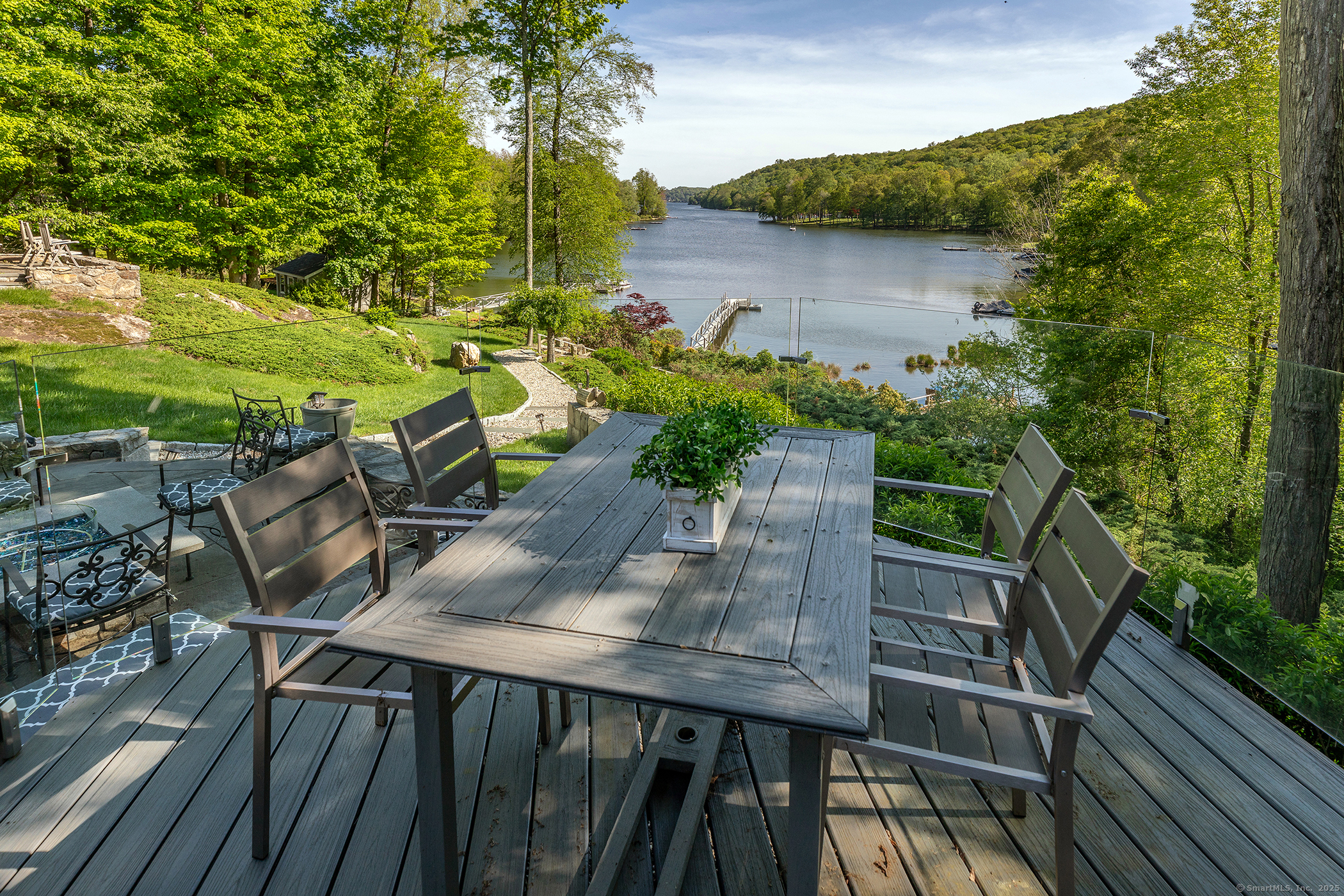 4 Harbour View, New Fairfield, Connecticut 06812