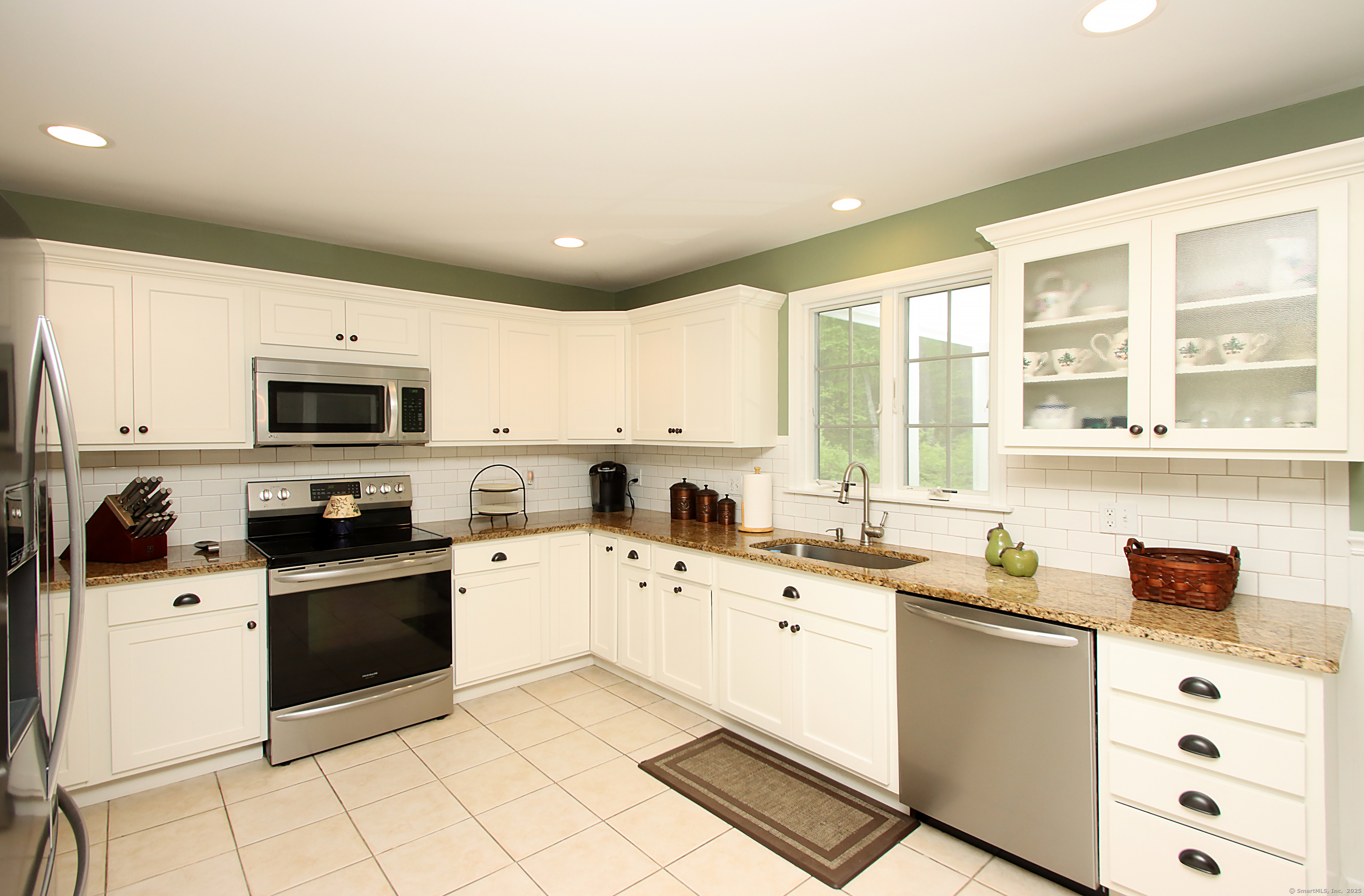8 Secor, Brookfield, Connecticut 06804