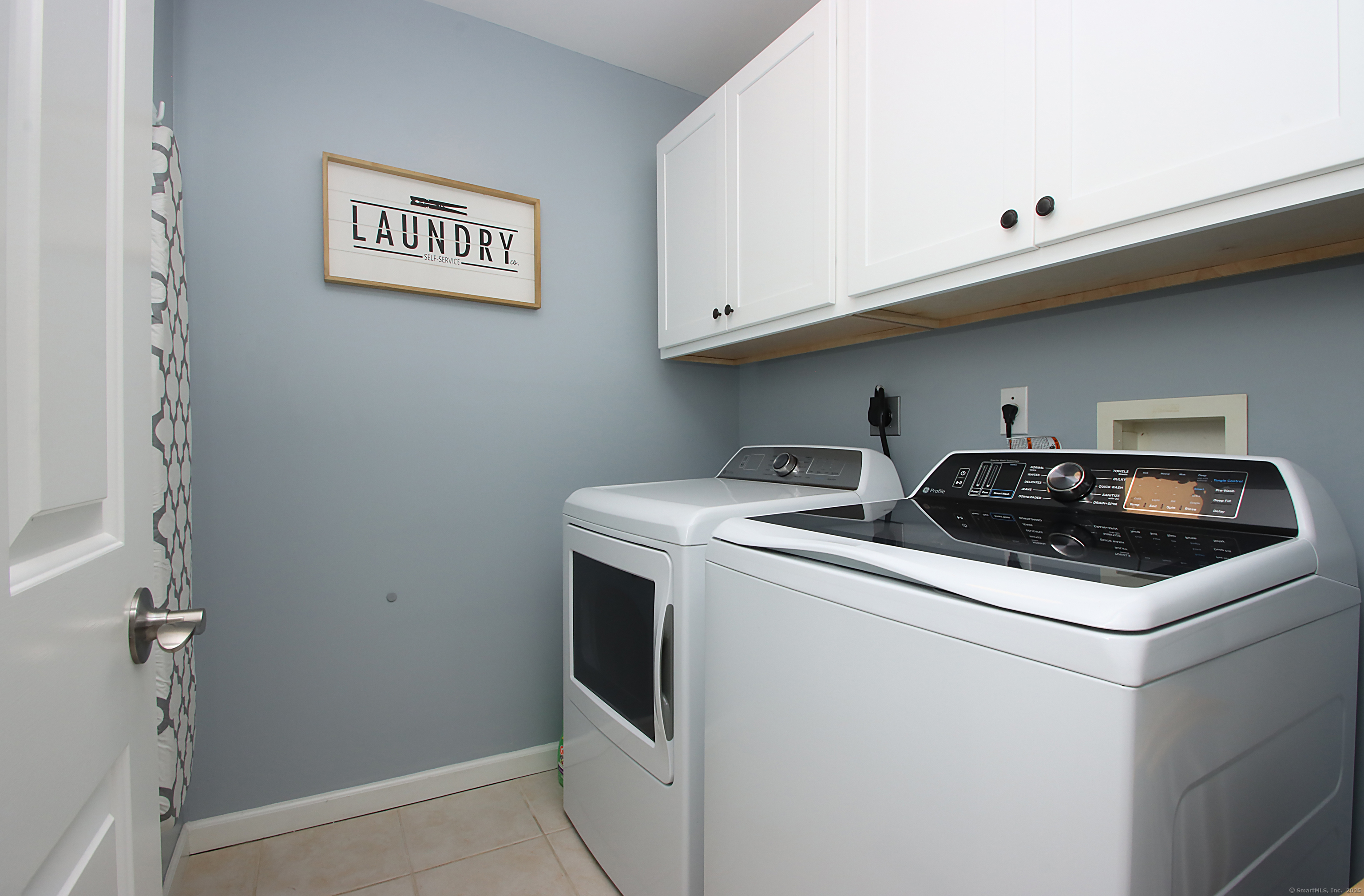 8 Secor, Brookfield, Connecticut 06804