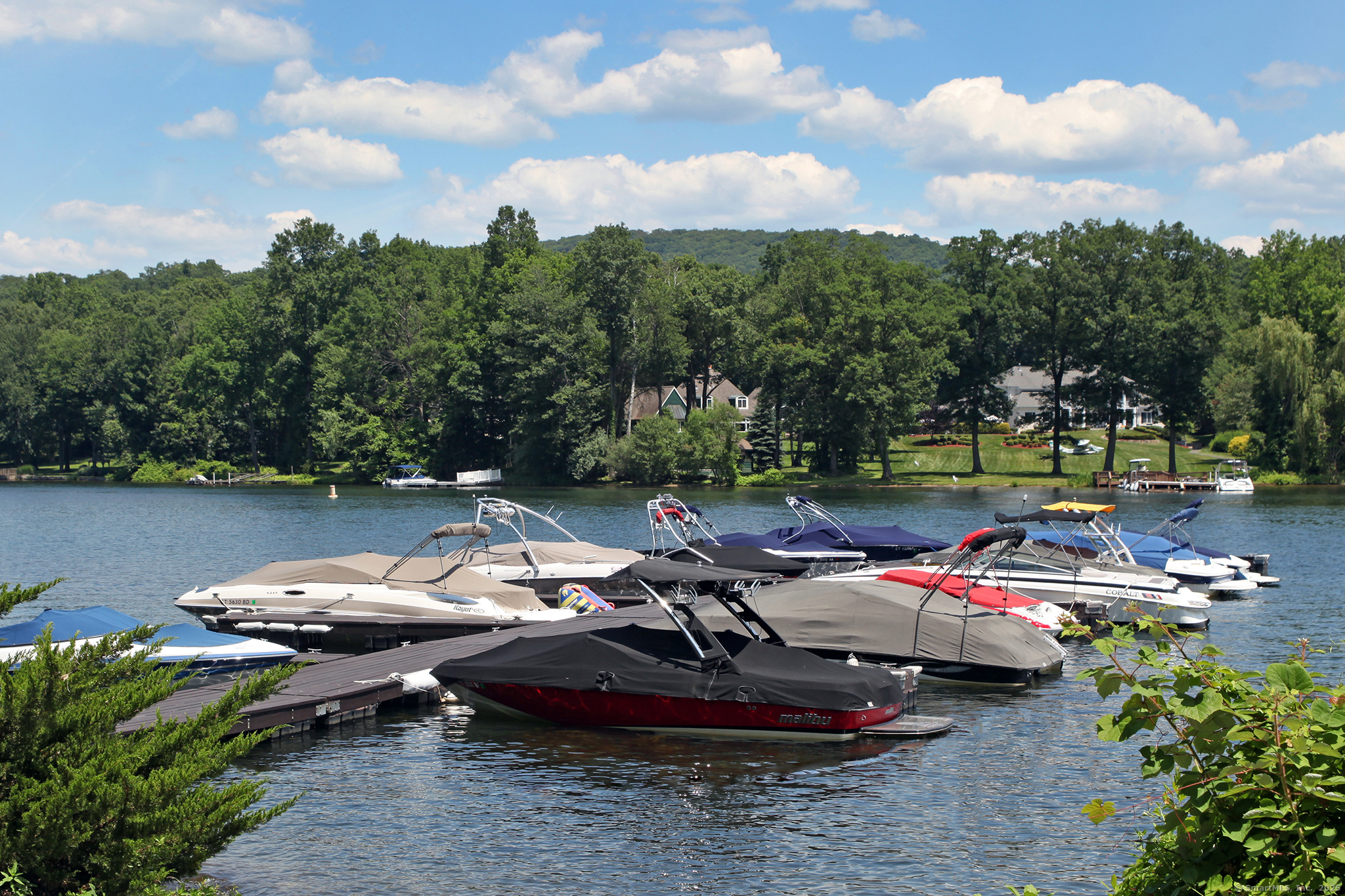 4 Harbour View, New Fairfield, Connecticut 06812