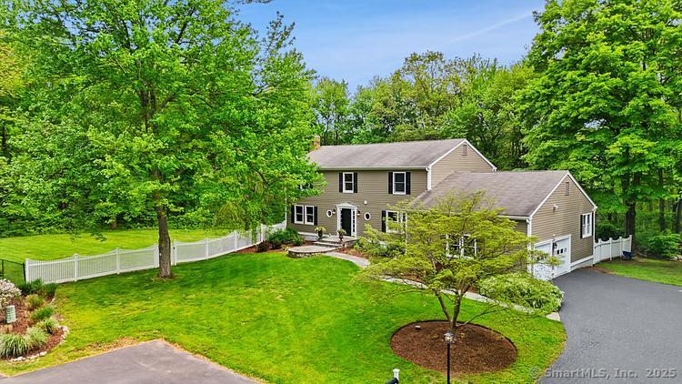 7 Roscrea Place Weston CT