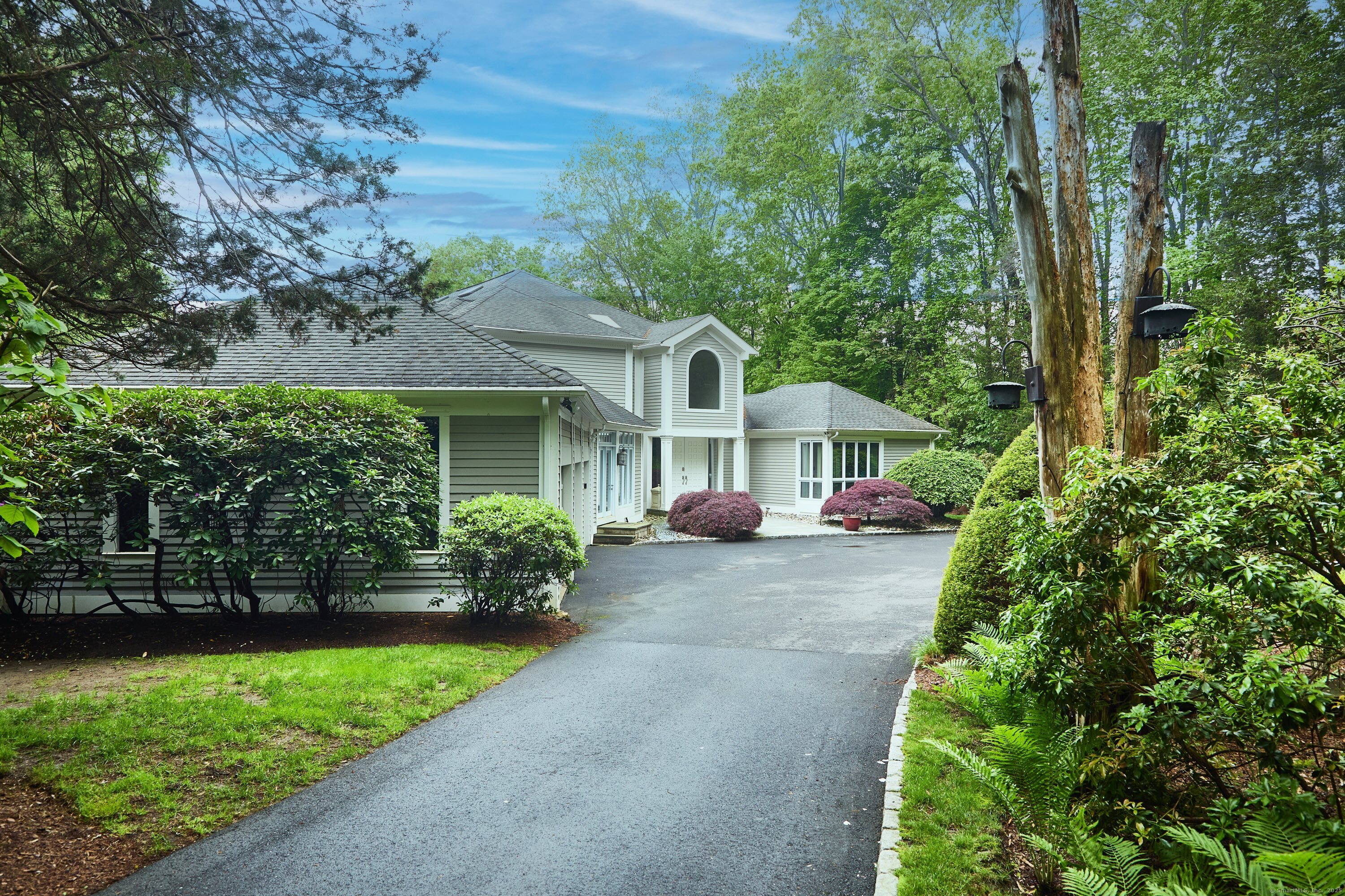15 Arrowhead Way Weston CT