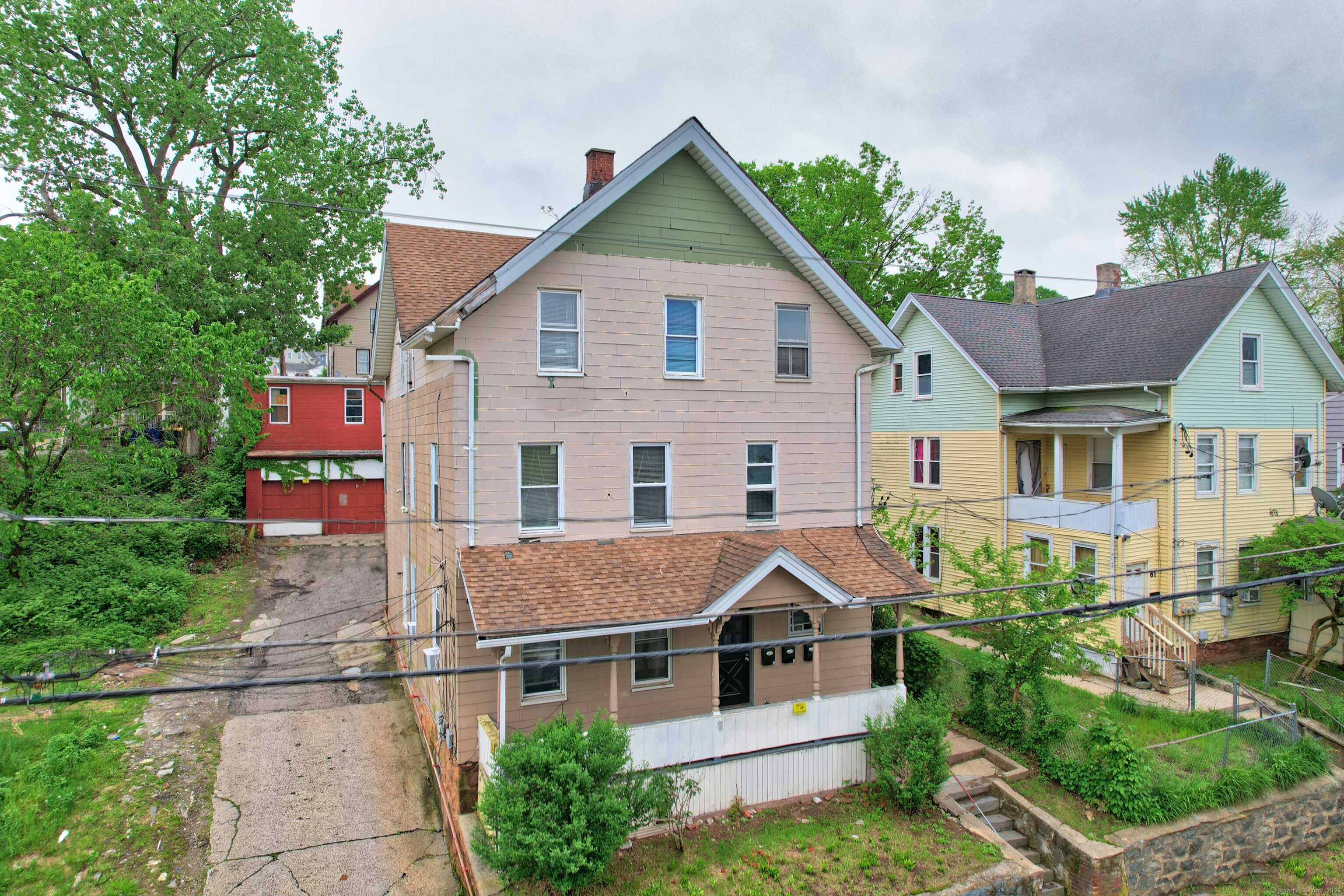 55 Lounsbury Avenue, Waterbury, CT 06706