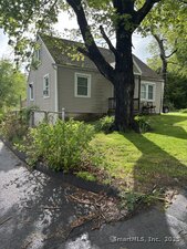 Homes for sale in Waterbury, CT | 6 Peach St, Waterbury, CT 06708 | MLS# 24096699