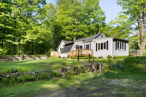 Homes for sale in Salisbury, CT | 47 E Main St, Salisbury, CT 06068 | MLS# 24096776