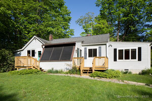 Homes for sale in Salisbury, CT | 47 E Main St, Salisbury, CT 06068 | MLS# 24096776