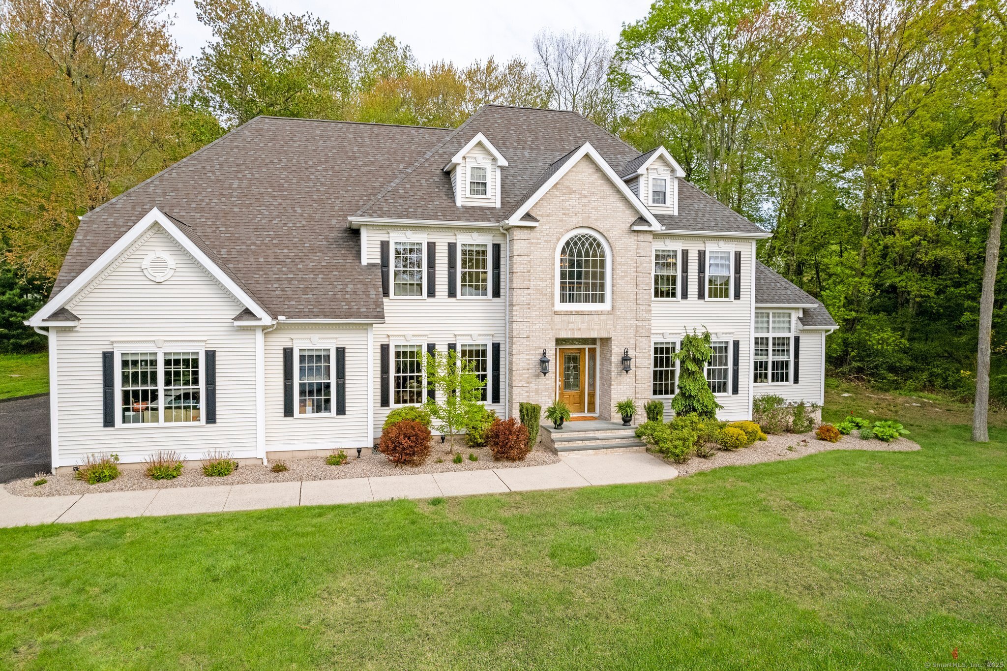 64 Warren Glen Burlington CT