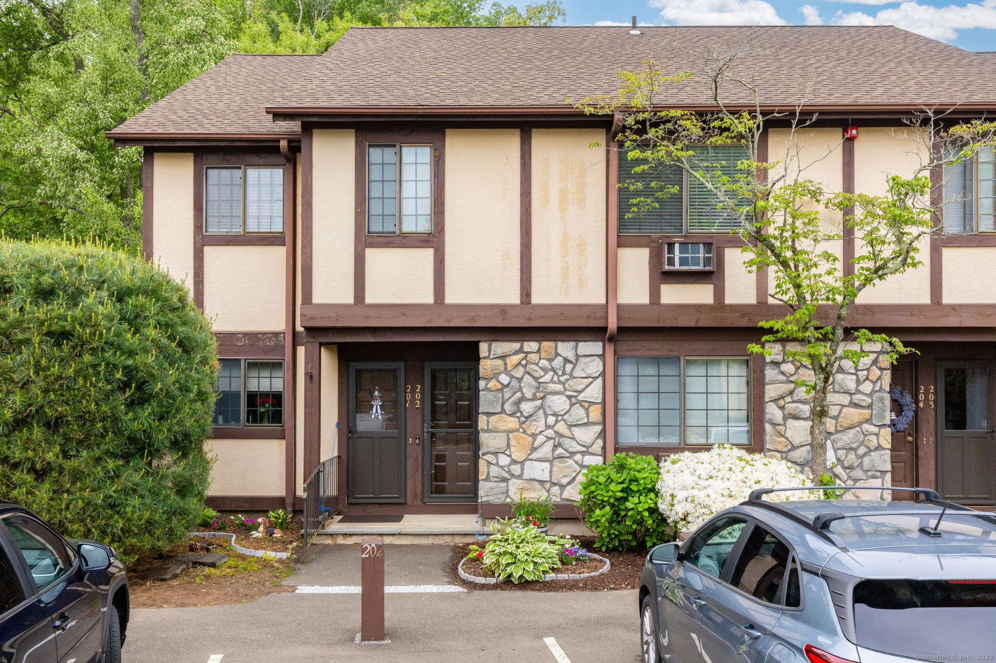 202 Foxwood Lane Milford CT