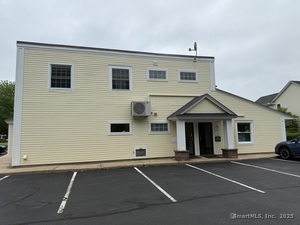 Homes for sale in Avon, CT | 412 West Avon Rd, Avon, CT 06001 | MLS# 24096870