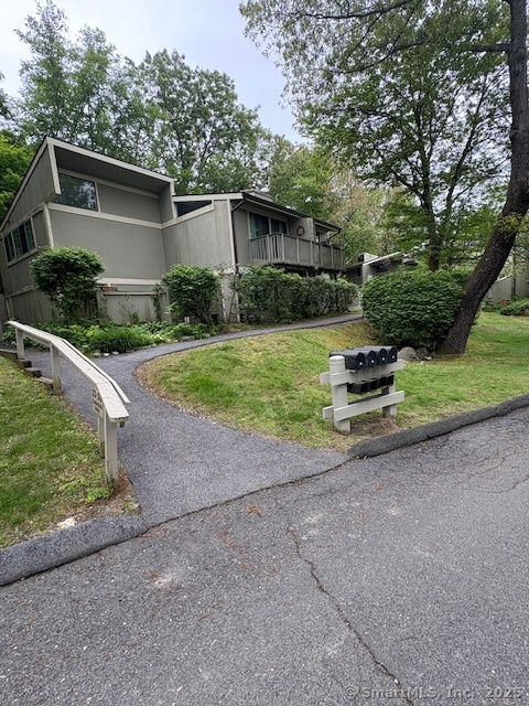 34 Clubhouse Drive Woodbury CT