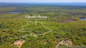 Homes for sale in Old Lyme, CT | 1 Burr Rd, Old Lyme, CT 06371 | MLS# 24096182