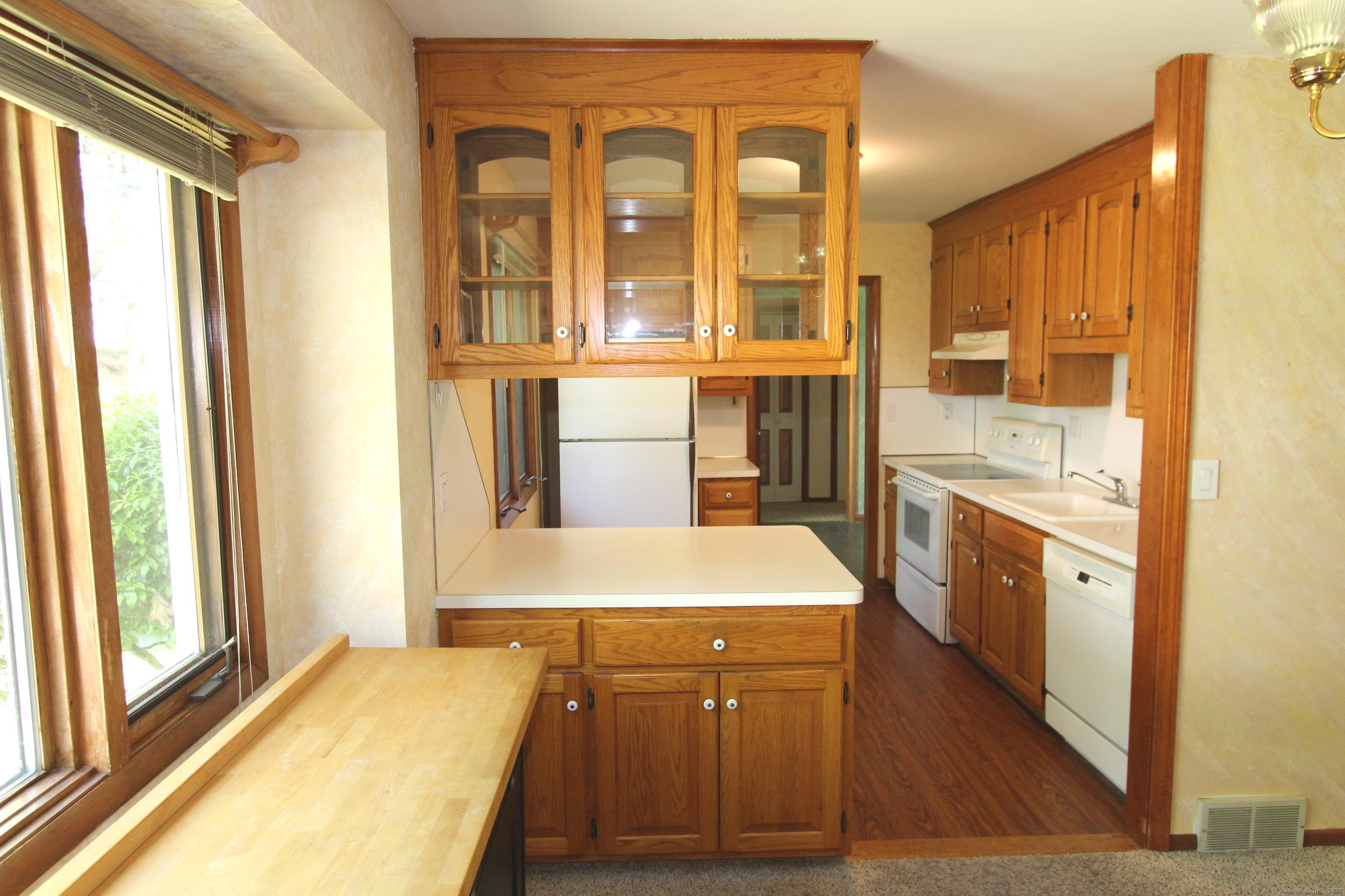 112 Paugassett, Shelton, 06484, 2 Bedrooms Bedrooms, ,2 BathroomsBathrooms,Condo/co-op For Sale,For Sale,Paugassett,24087979