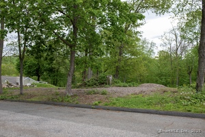 Homes for sale in Trumbull, CT | Lot 31 Valley View Rd, Trumbull, CT 06611 | MLS# 24097288