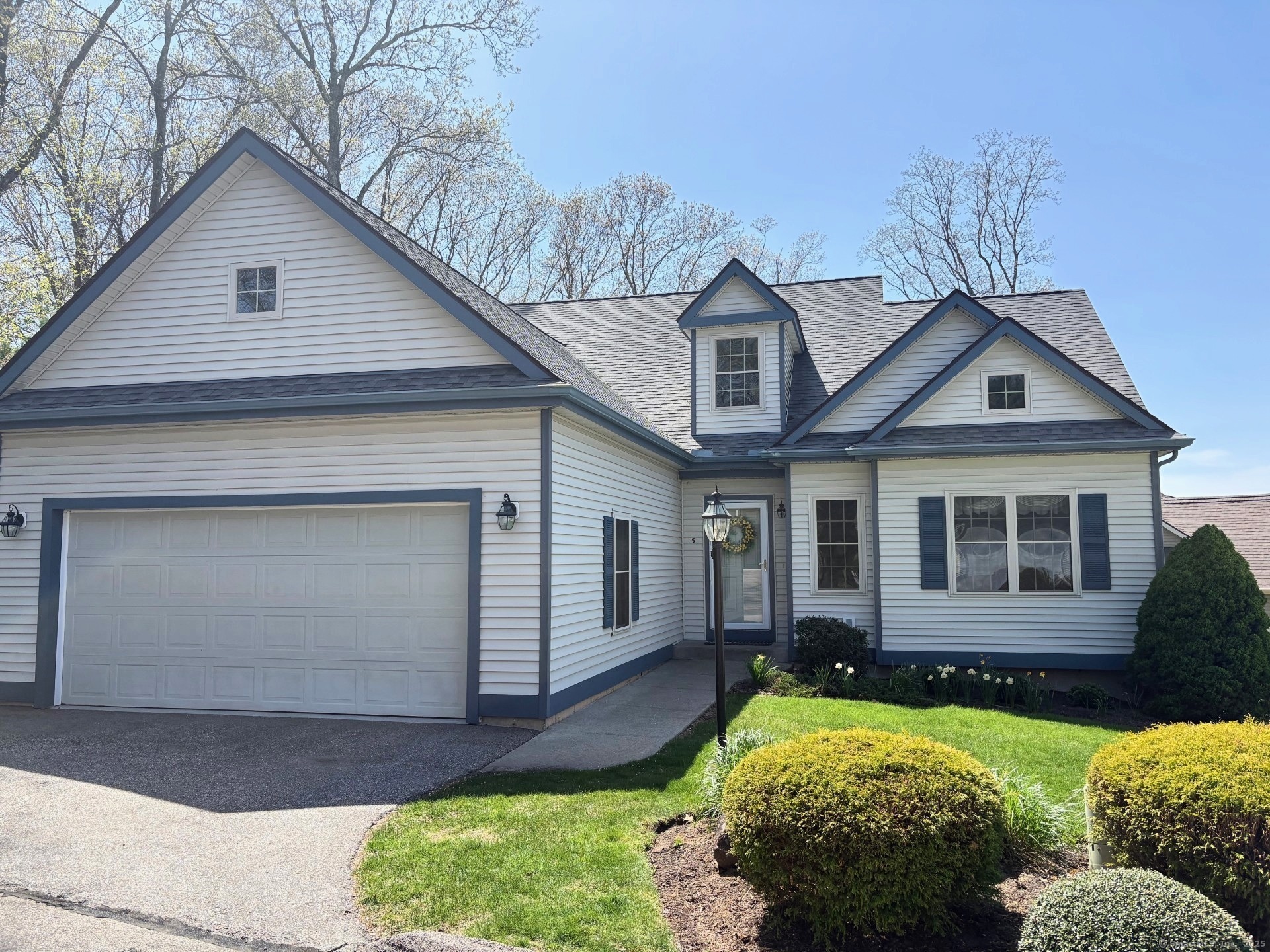 5 Marjories Way East Lyme CT