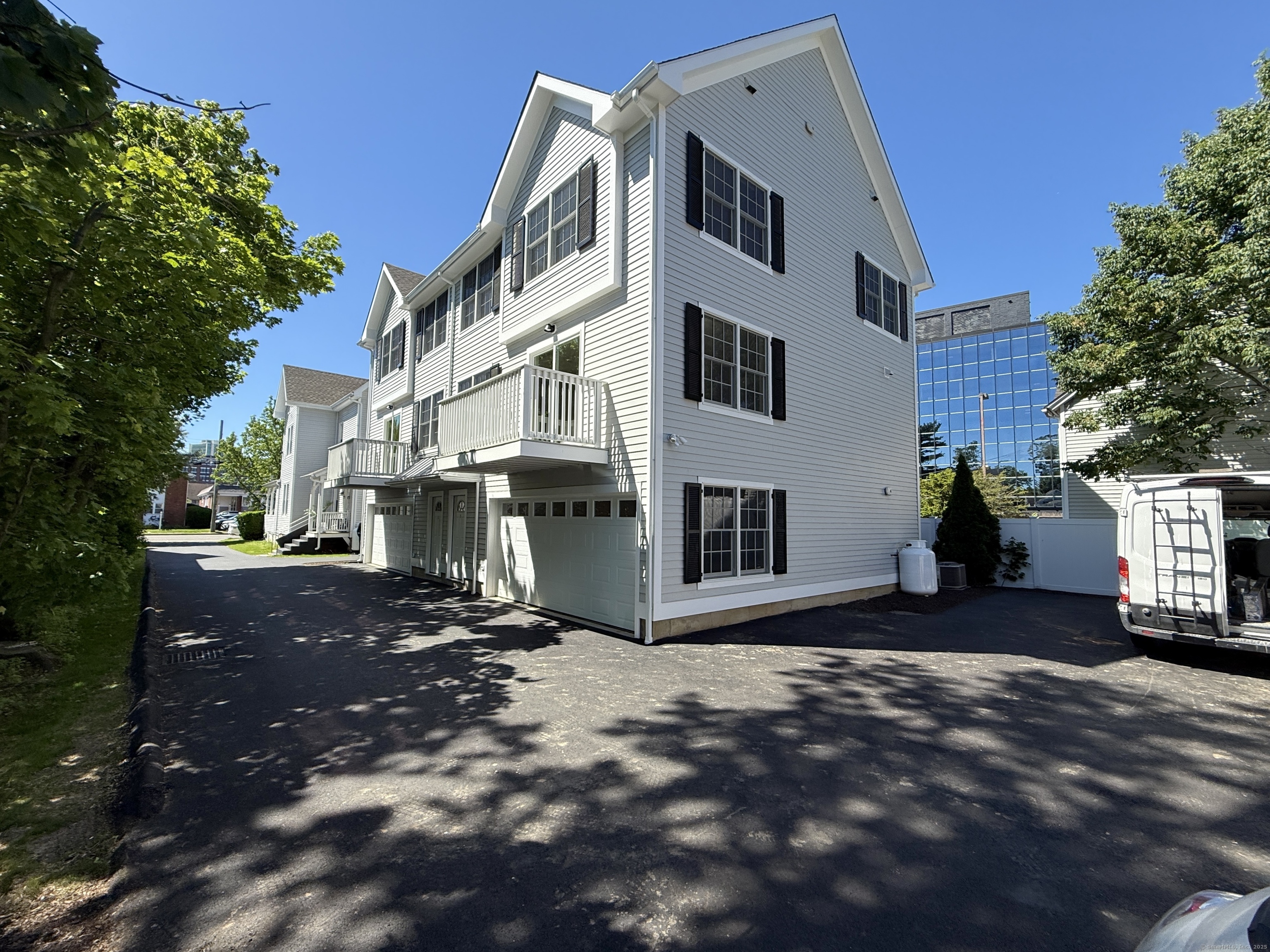 24 Hoyt Street, Stamford, Connecticut photo 1