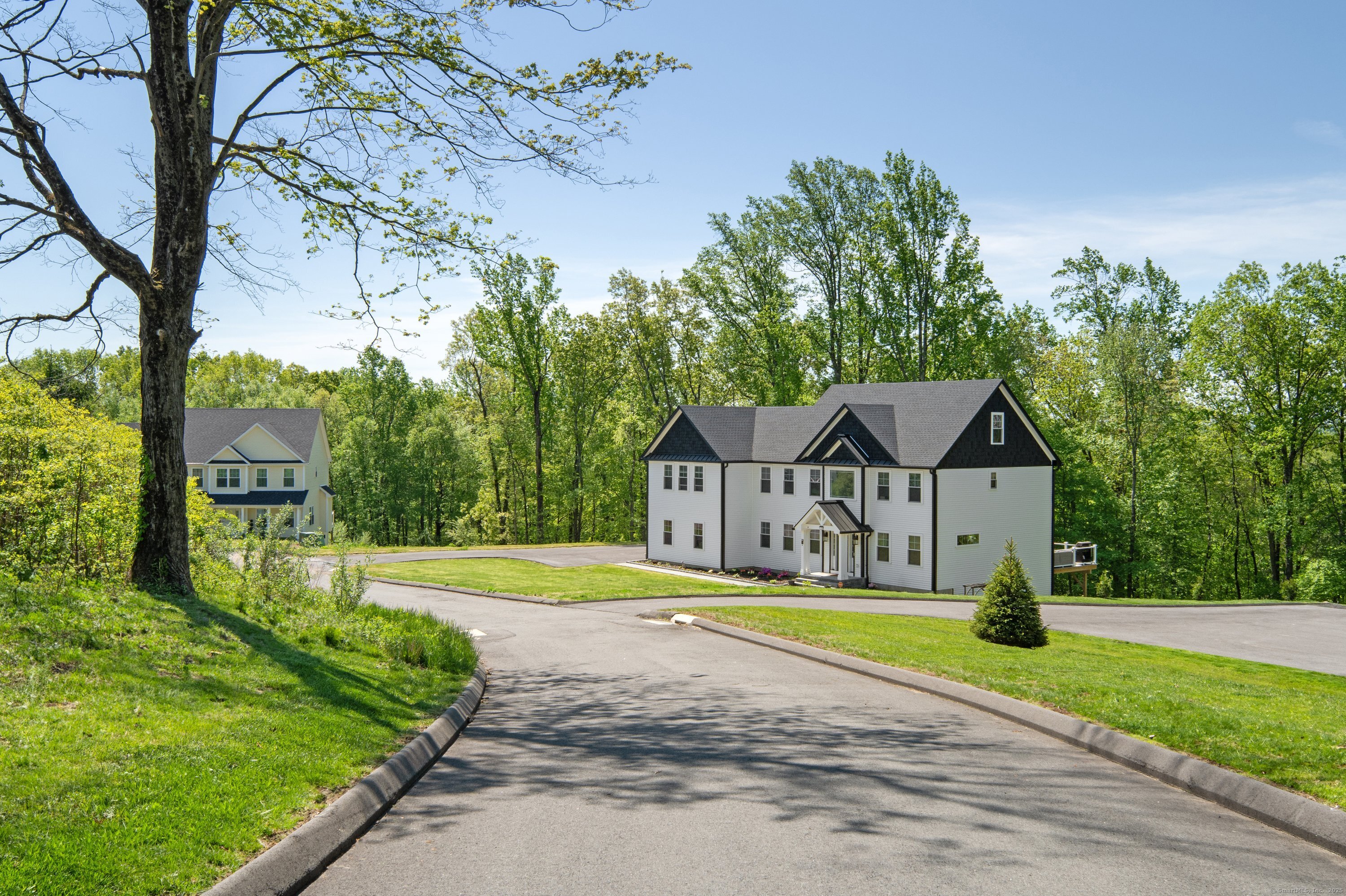 26 Hunting Ridge, Brookfield, Connecticut 06804