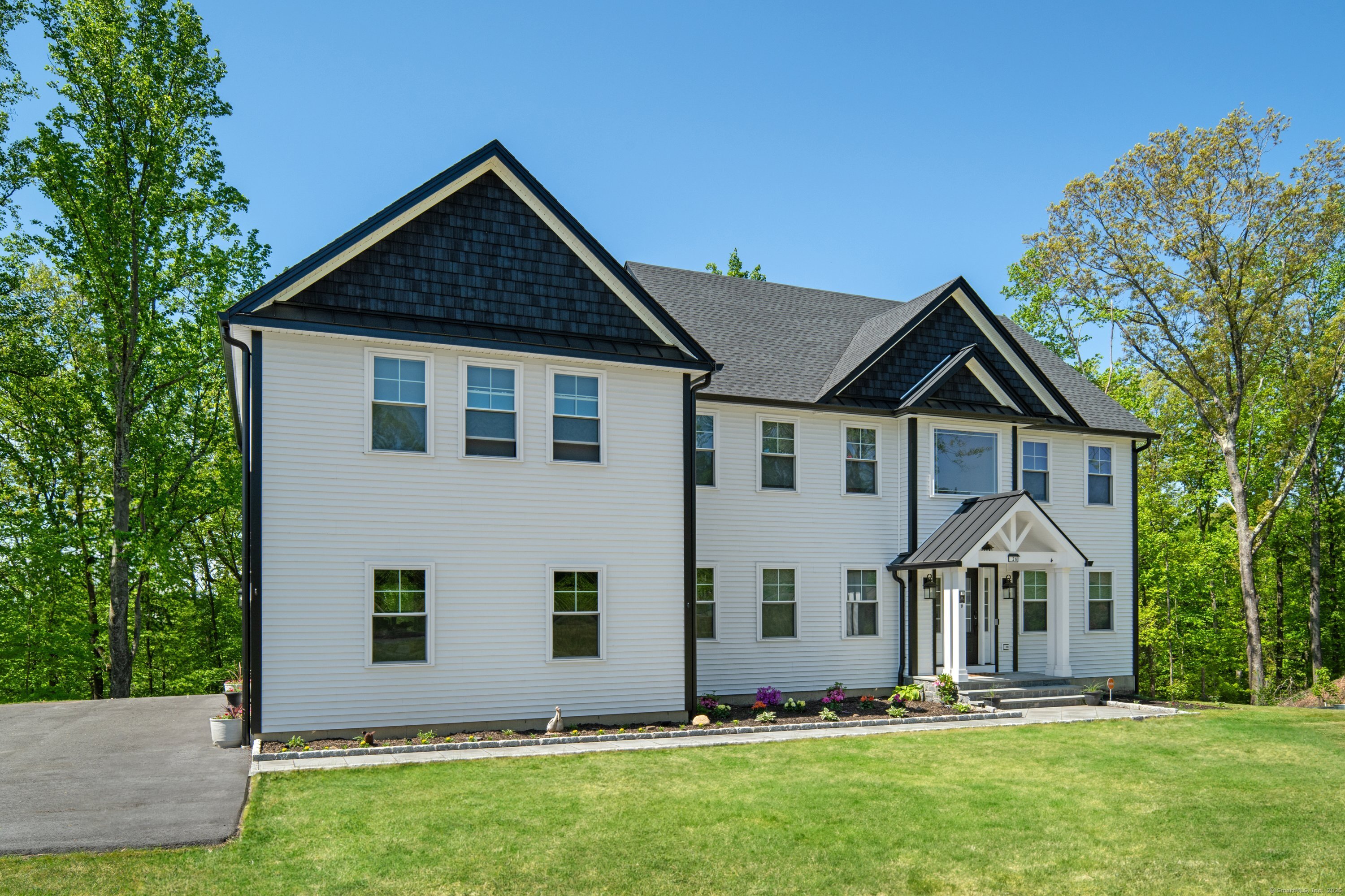 26 Hunting Ridge, Brookfield, Connecticut 06804
