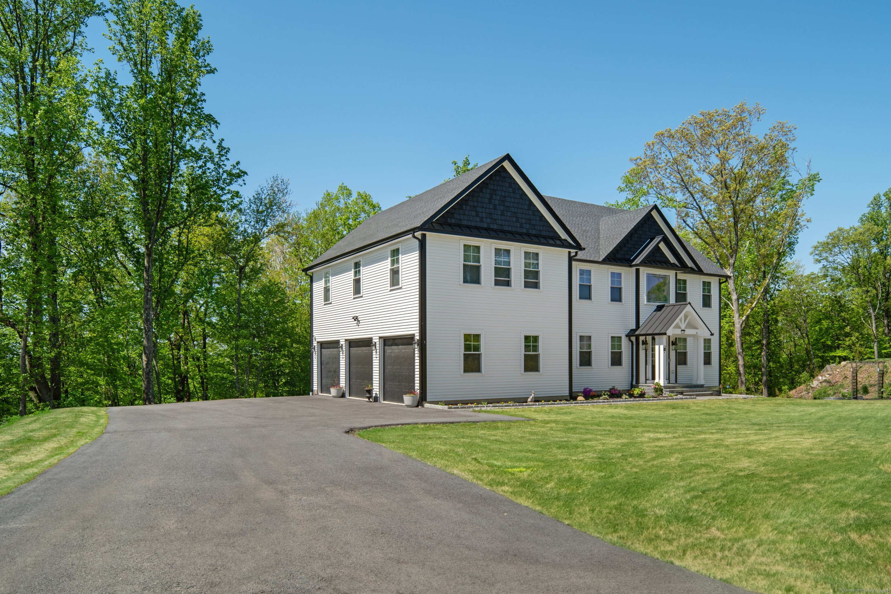 26 Hunting Ridge, Brookfield, Connecticut 06804