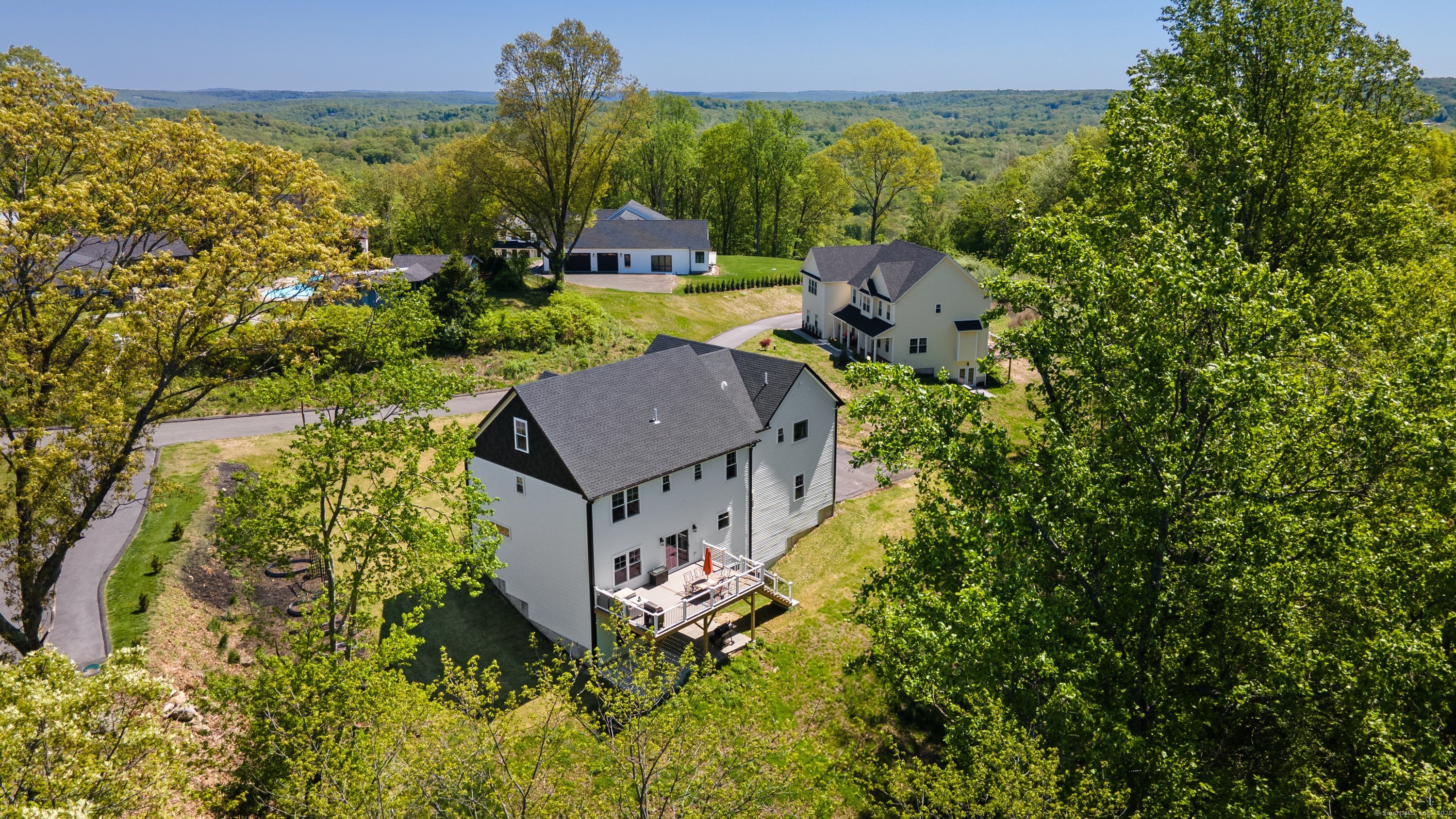 26 Hunting Ridge, Brookfield, Connecticut 06804