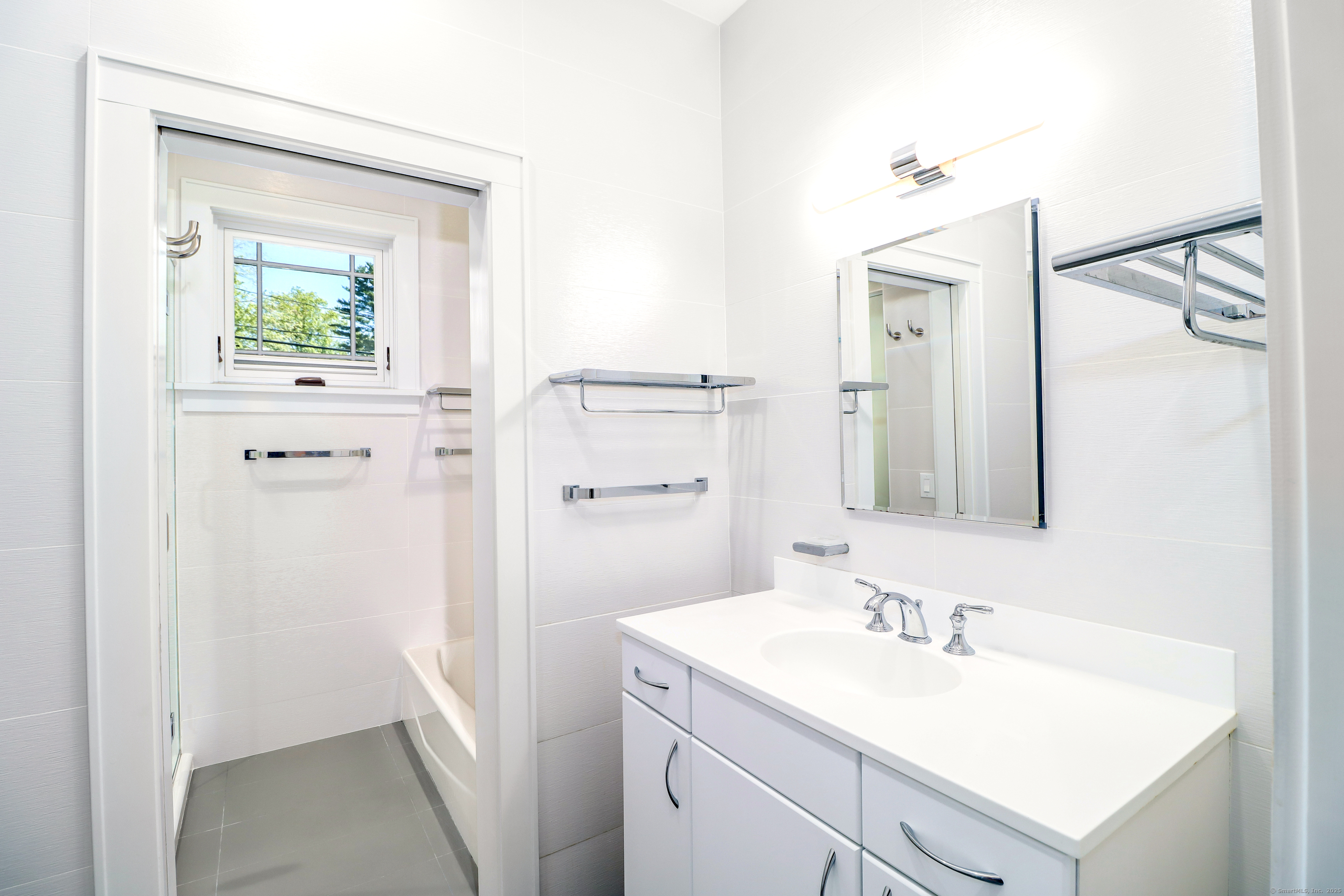 13 Kellogg, Brookfield, Connecticut 06804