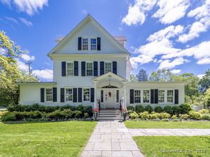 Homes for sale in Ridgefield, CT | 304 Main St, Ridgefield, CT 06877 | MLS# 24097799