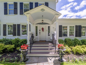 Homes for sale in Ridgefield, CT | 304 Main St, Ridgefield, CT 06877 | MLS# 24097799