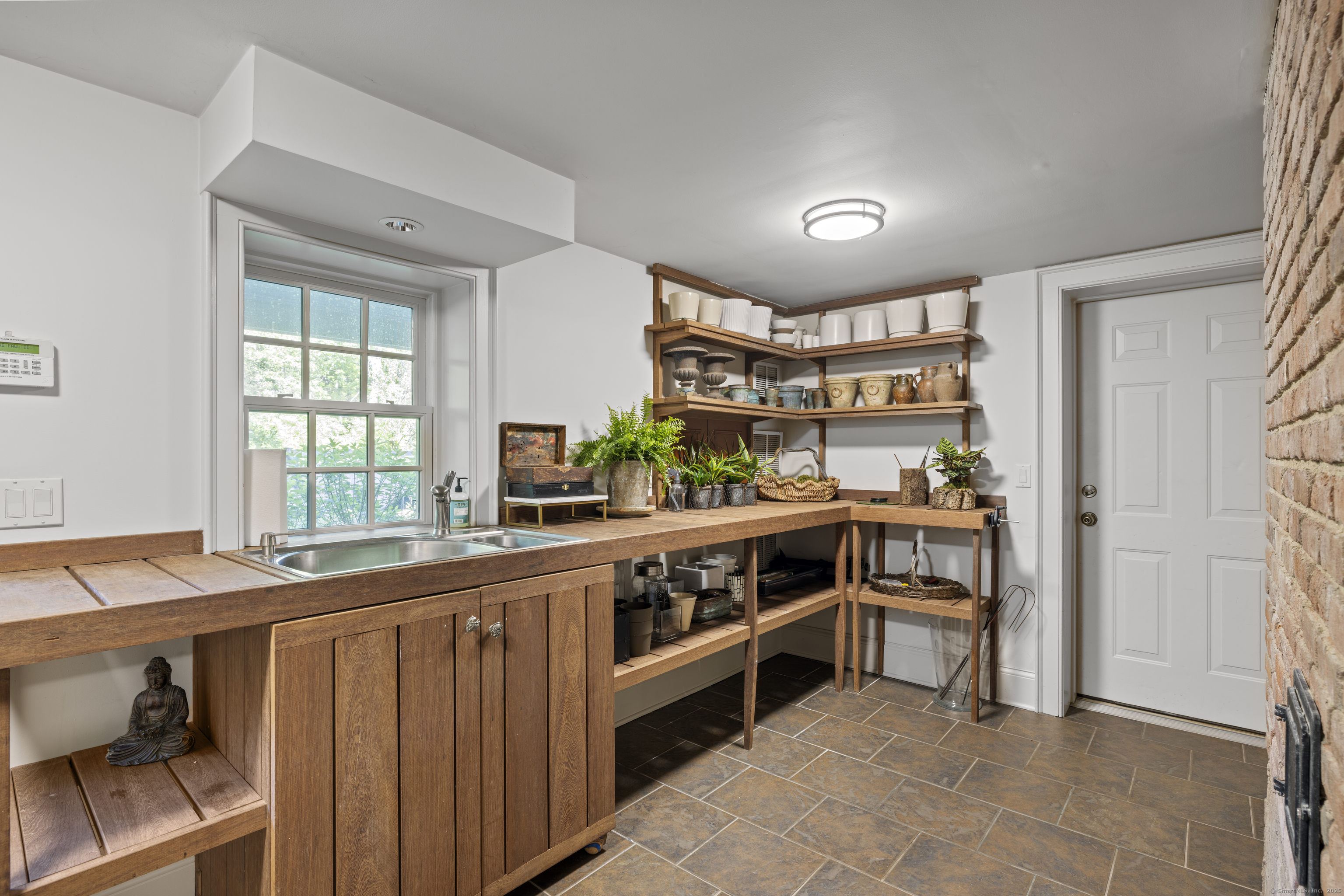 173 Farmingville, Ridgefield, Connecticut 06877